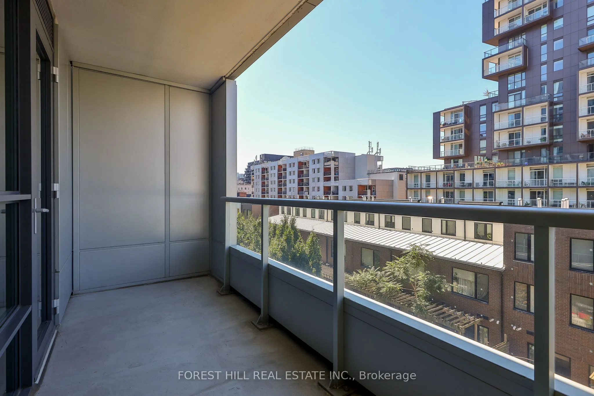 38 Cameron Street, #404