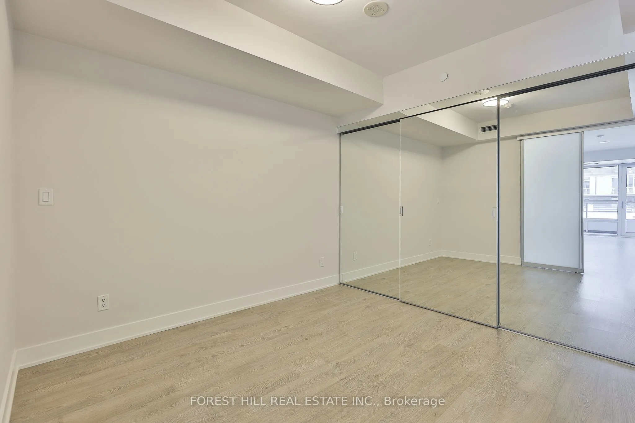 38 Cameron Street, #404