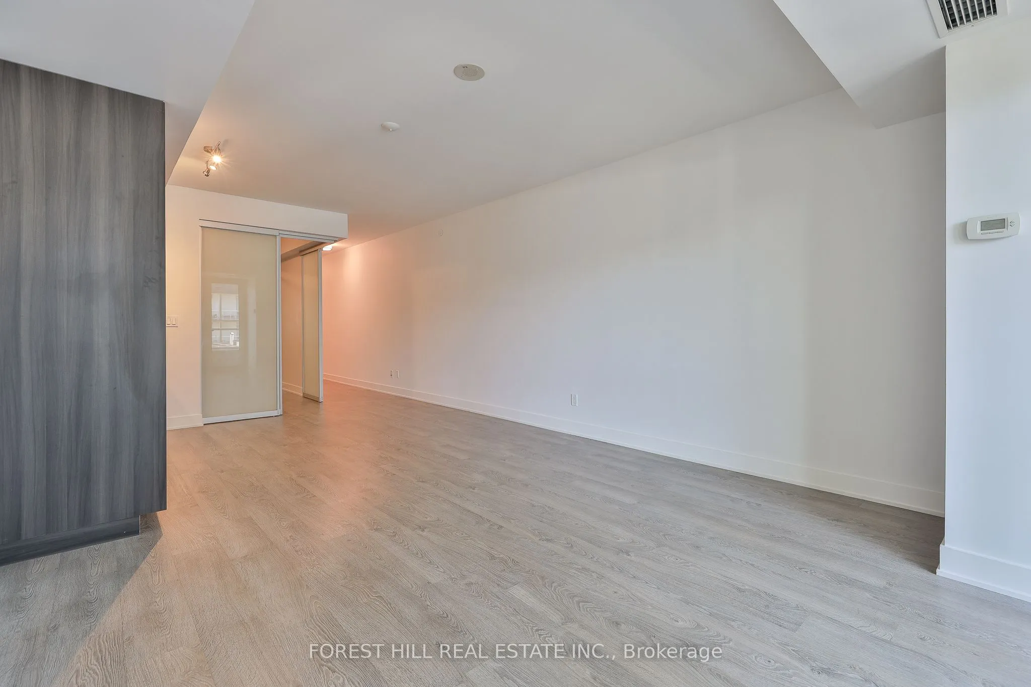 38 Cameron Street, #404