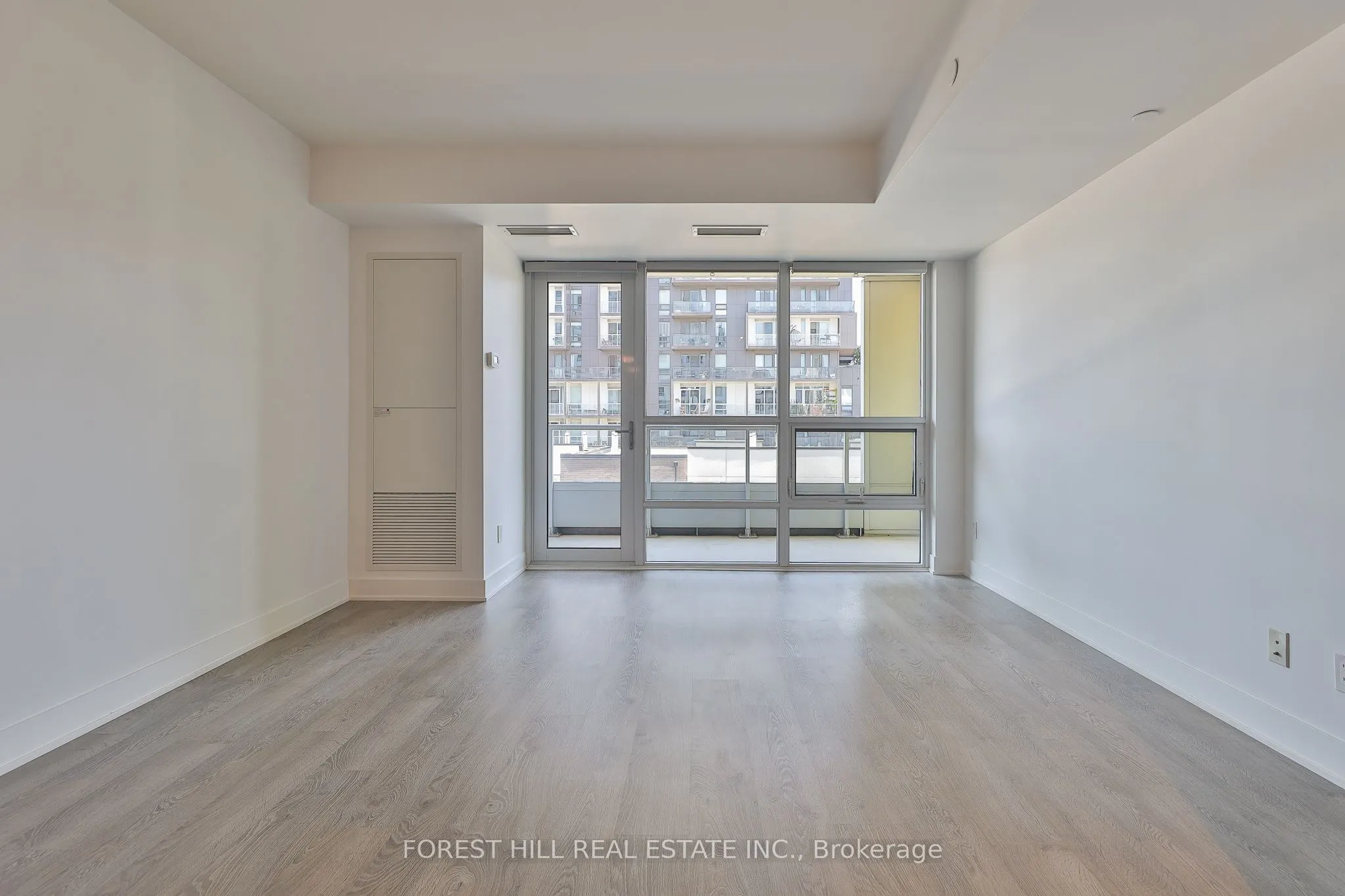 38 Cameron Street, #404