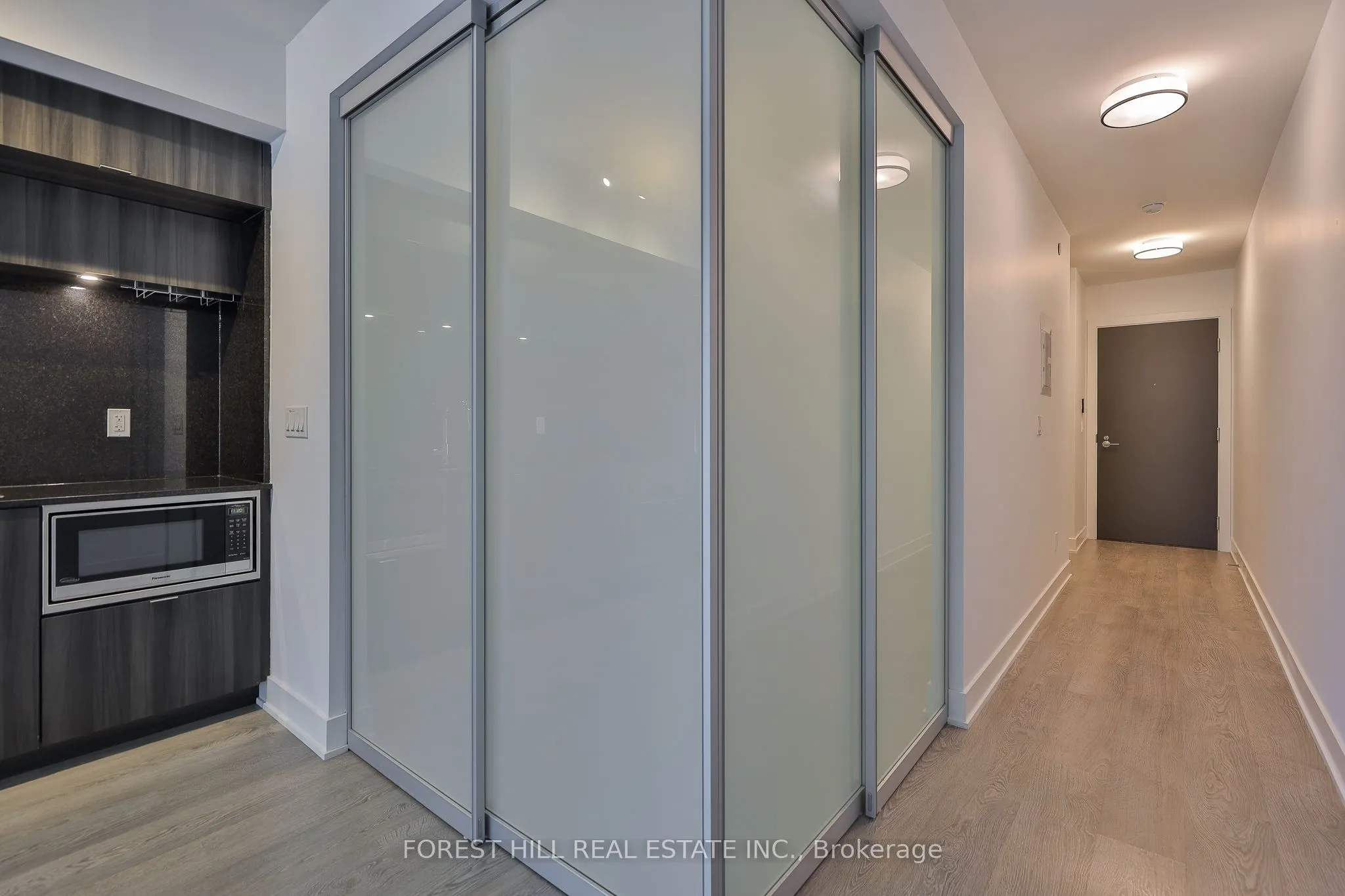 38 Cameron Street, #404