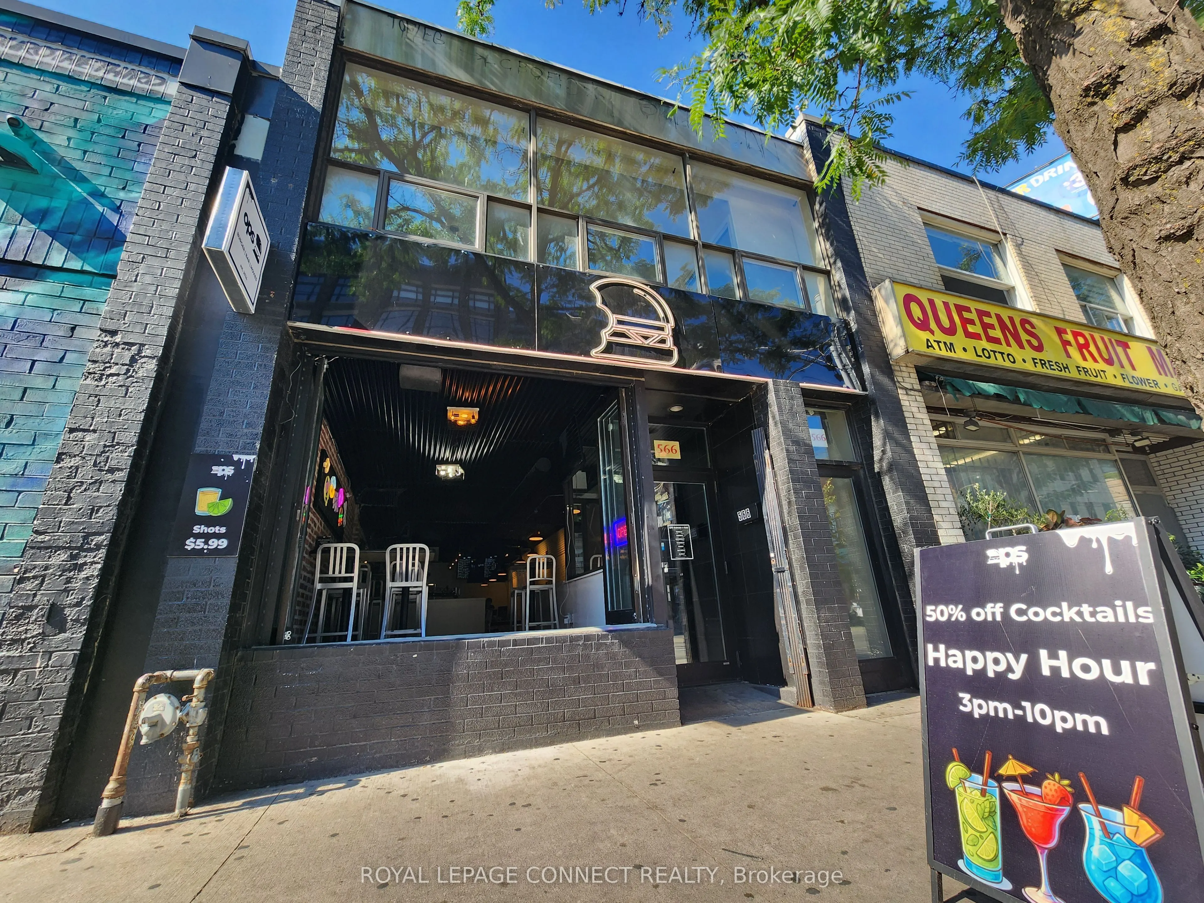 566 Queen Street W