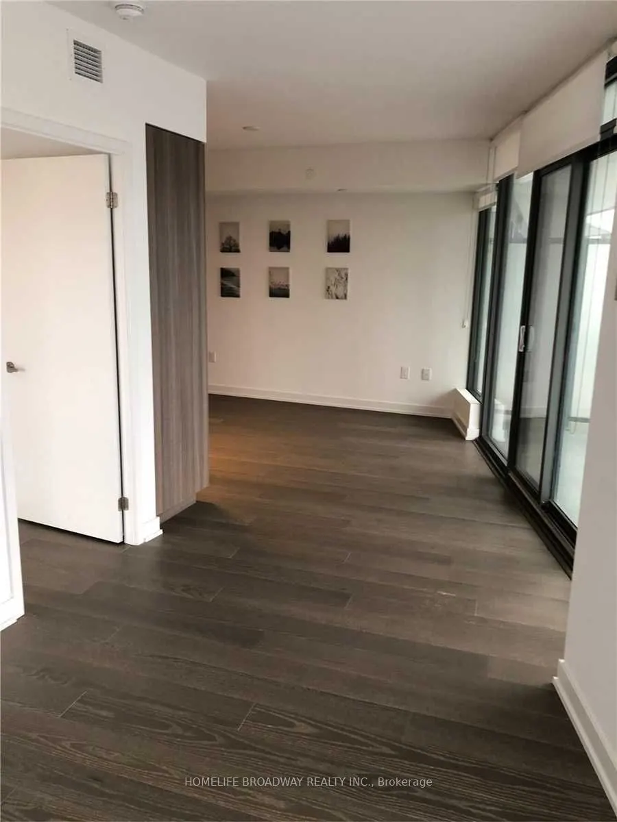 11 Wellesley Street W, #2011