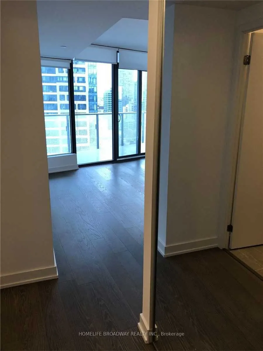 11 Wellesley Street W, #2011