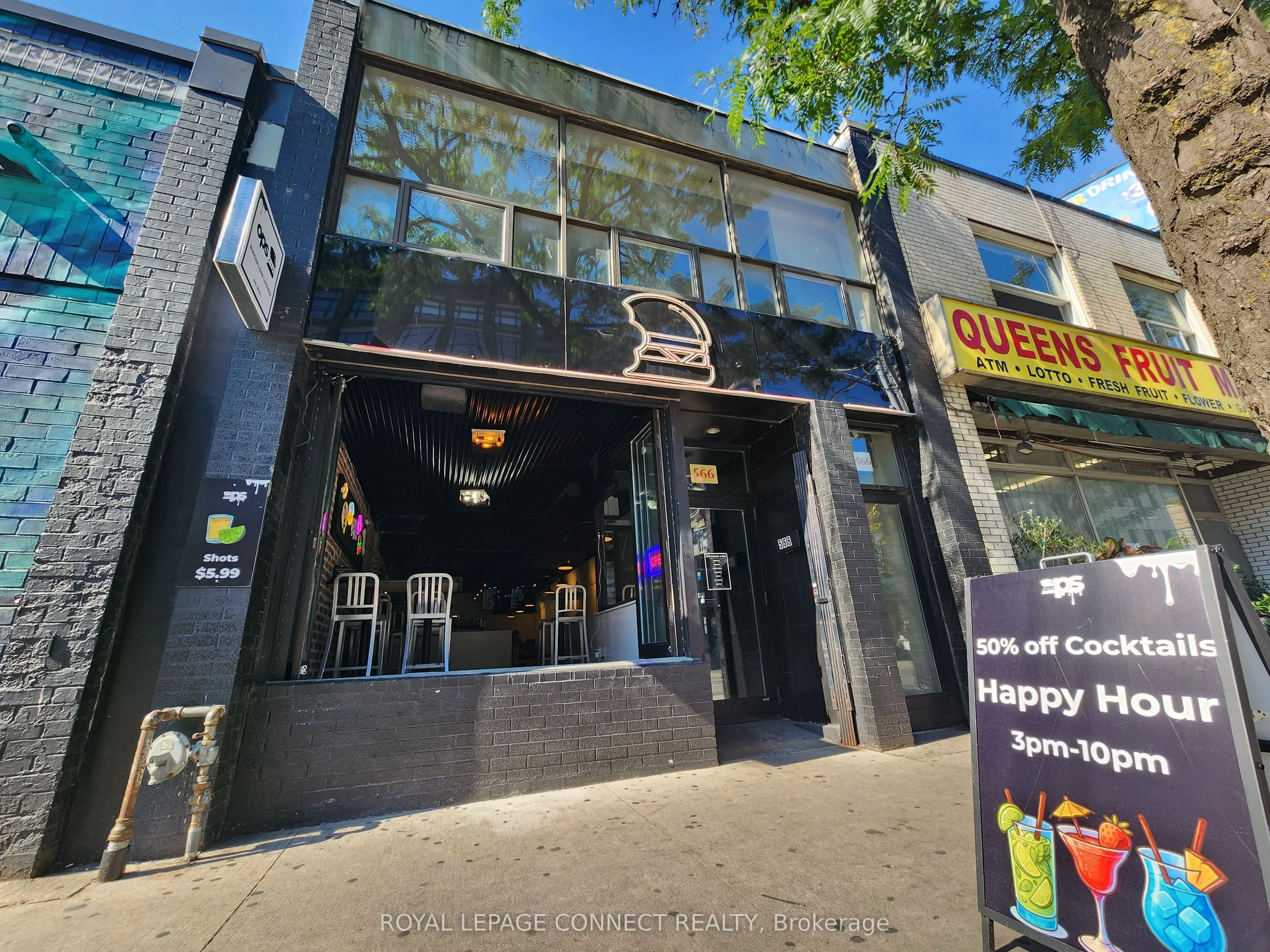 566 Queen Street W