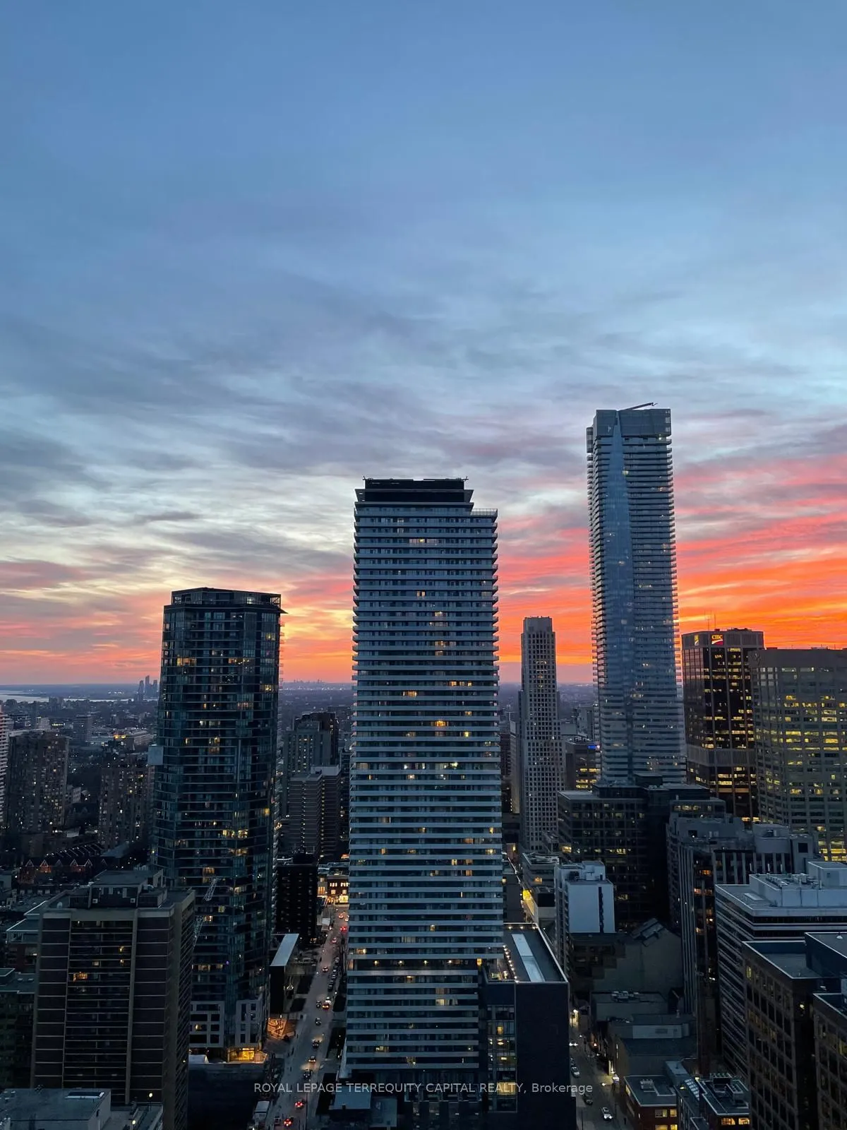 110 Charles Street E, #4103