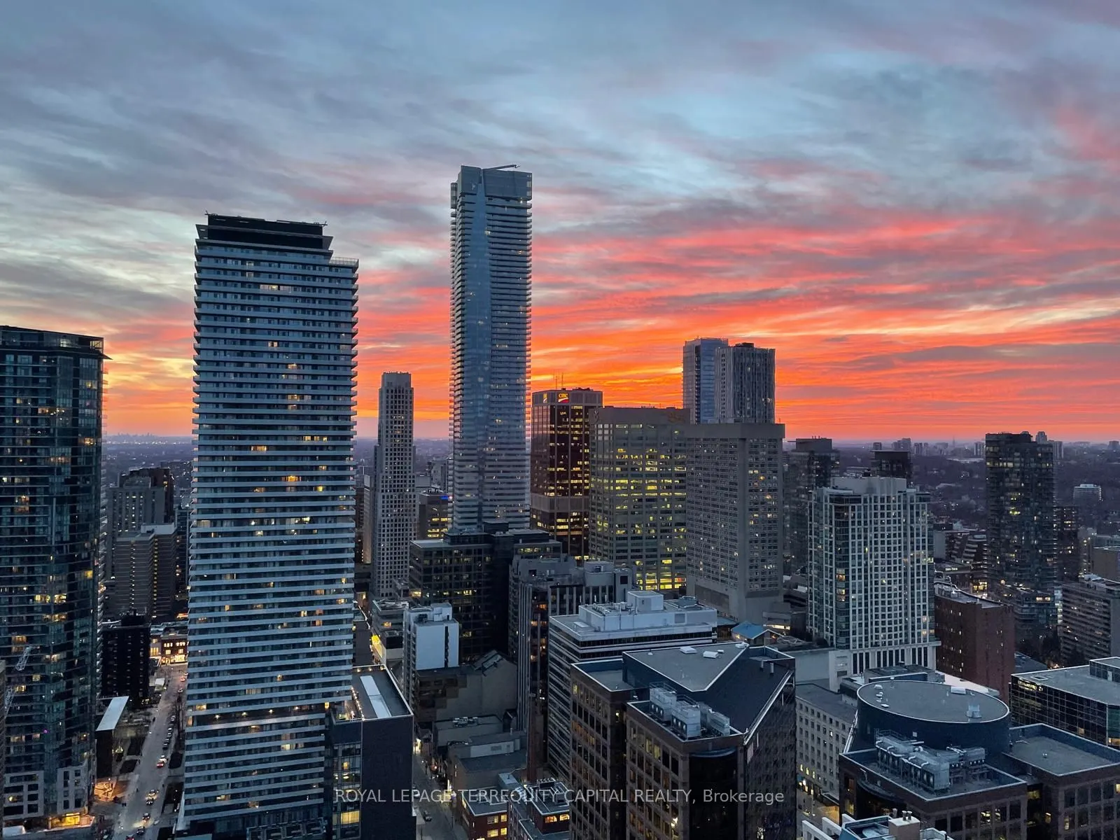 110 Charles Street E, #4103