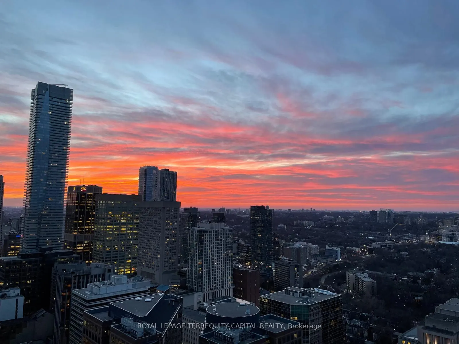 110 Charles Street E, #4103