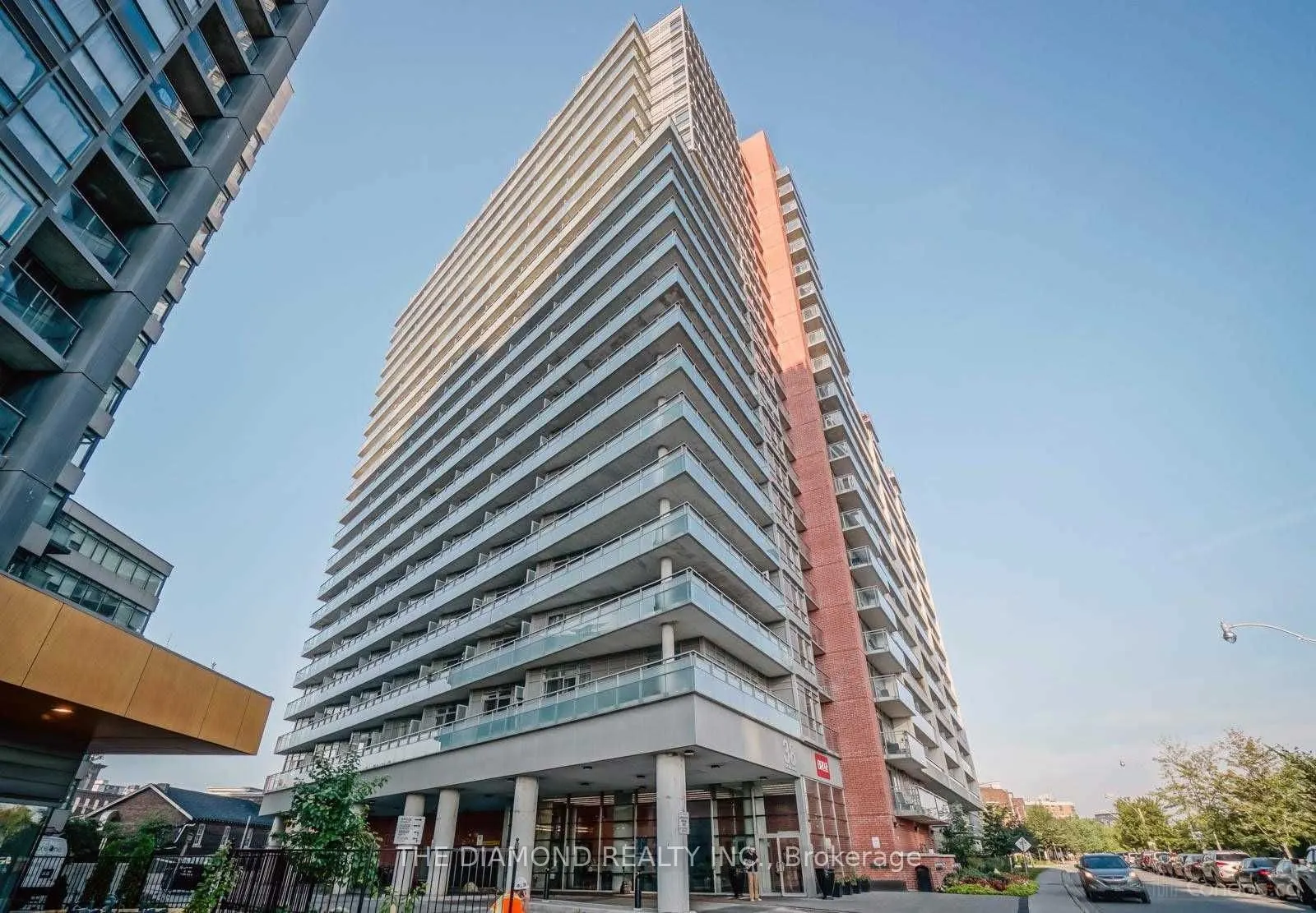 38 Joe Shuster Way, #619