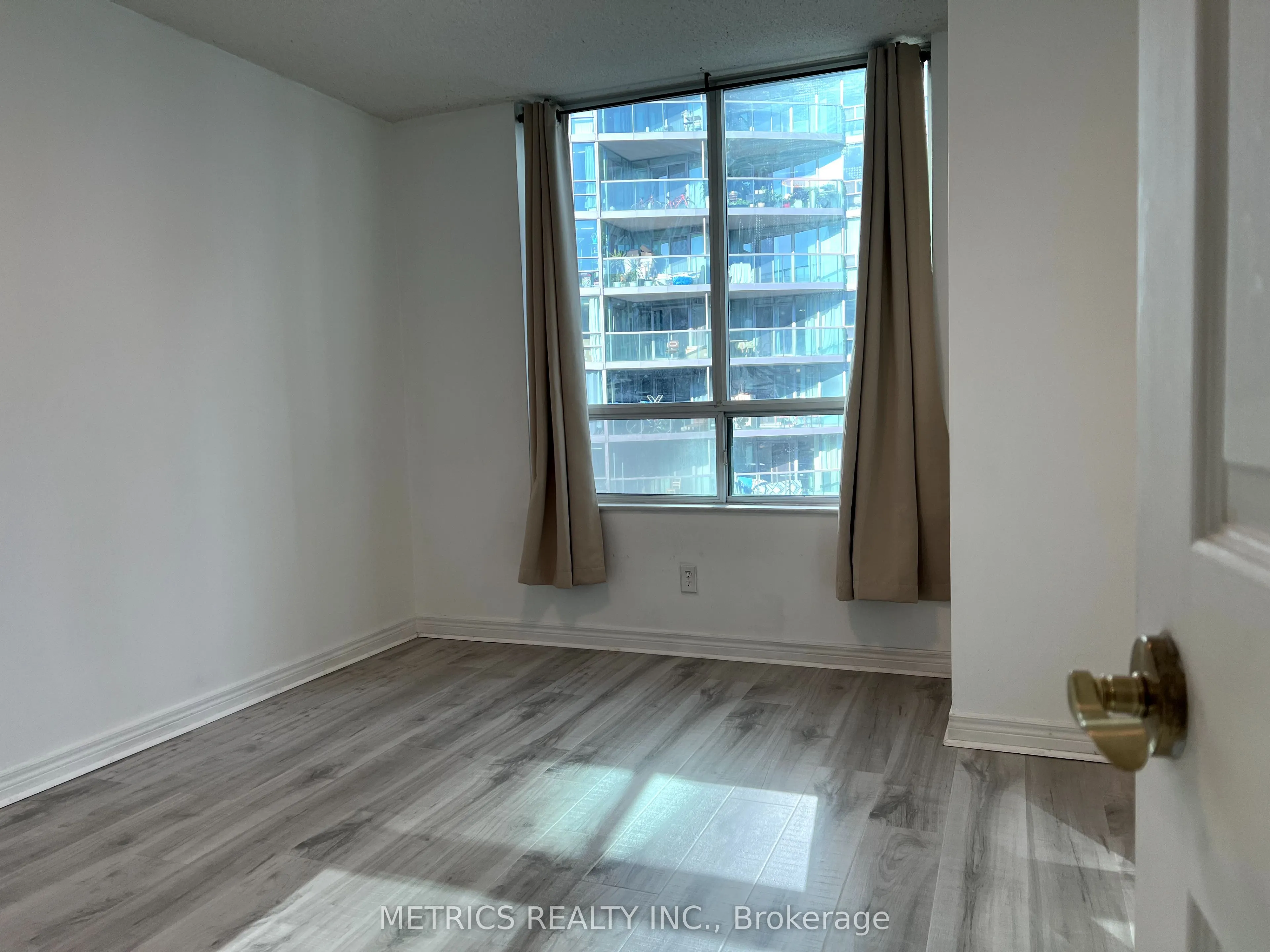 51 Lower Simcoe Street, #1902