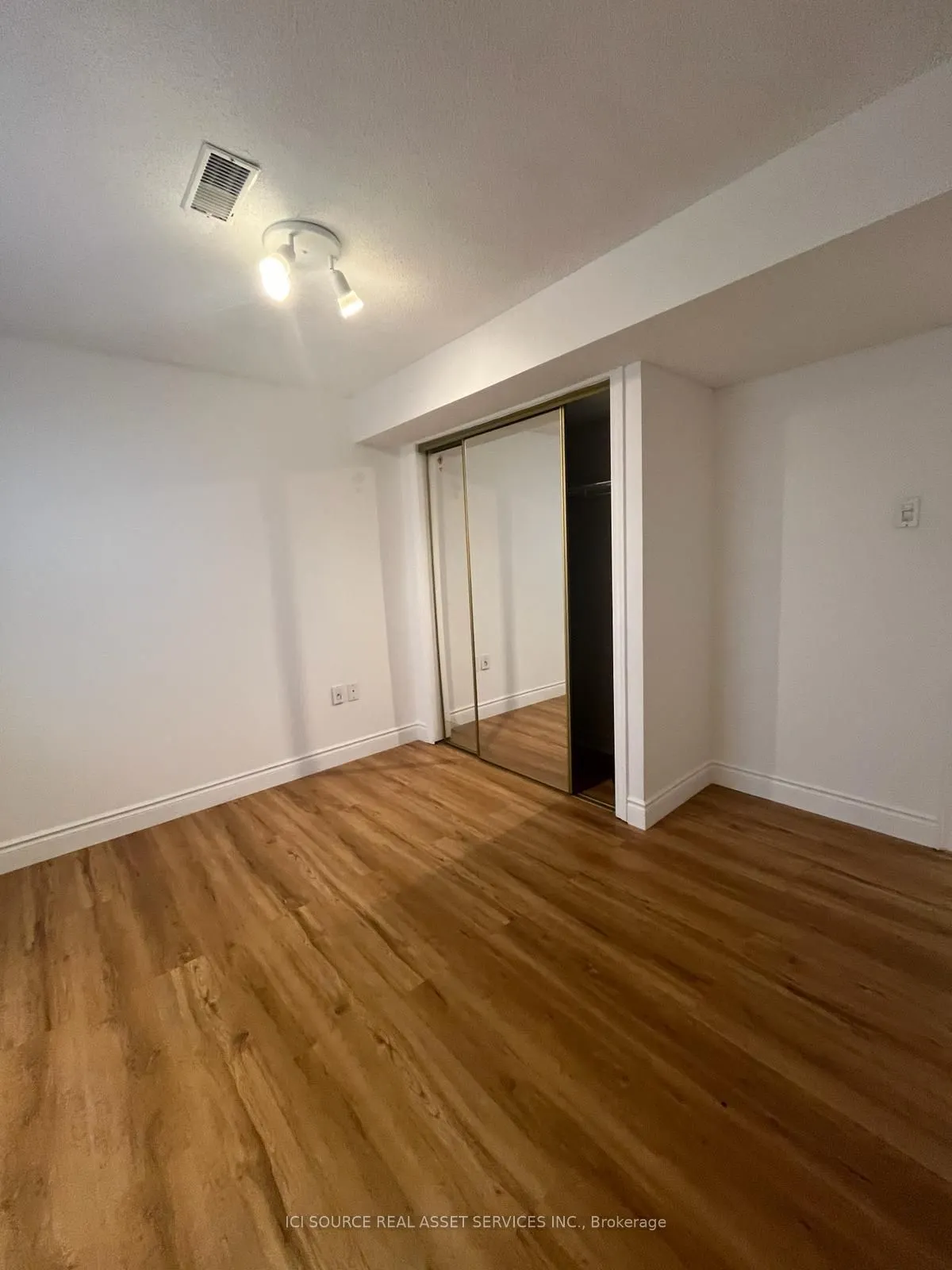 312 Horsham Avenue, #Lower