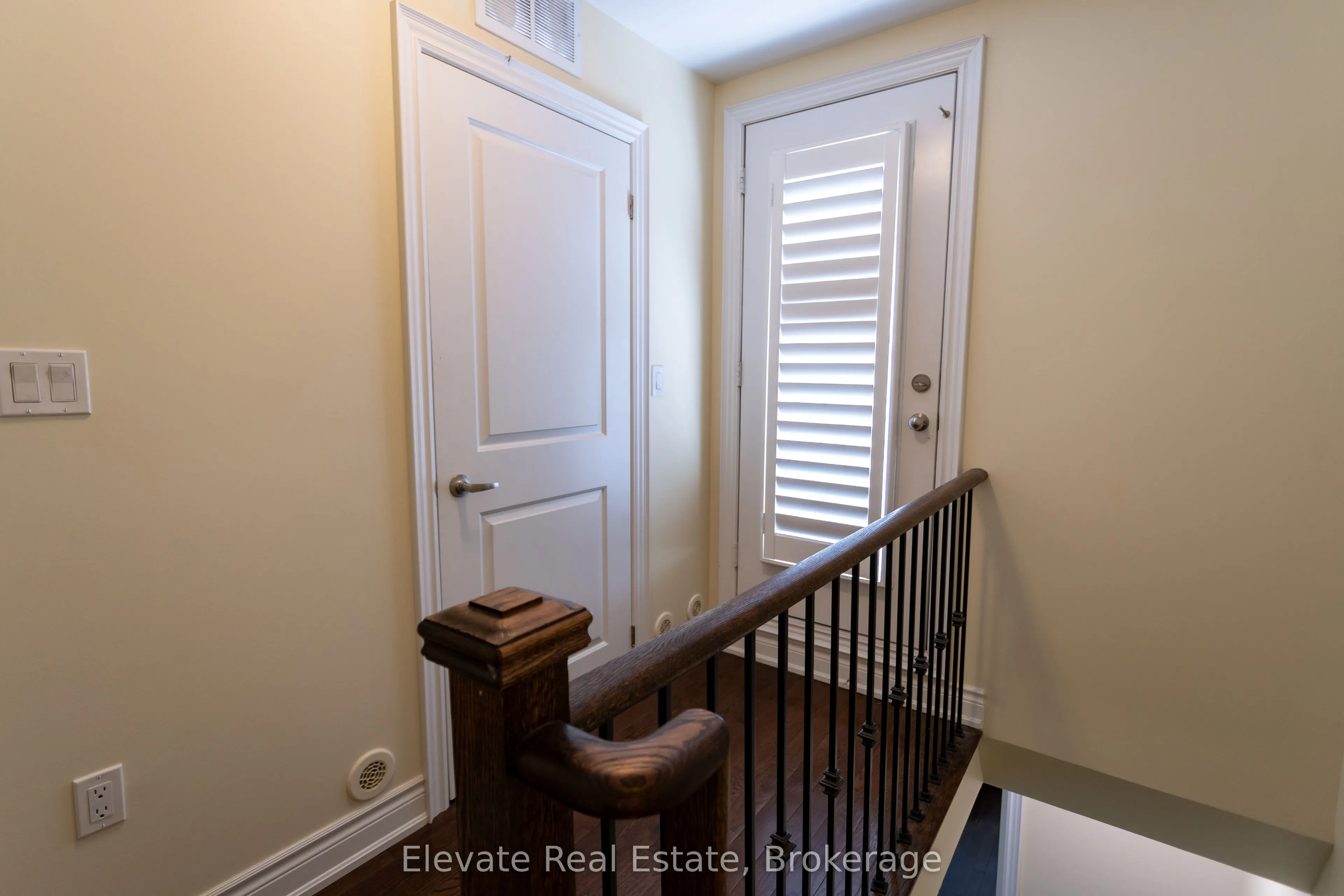 1 Hargrave Lane, #1