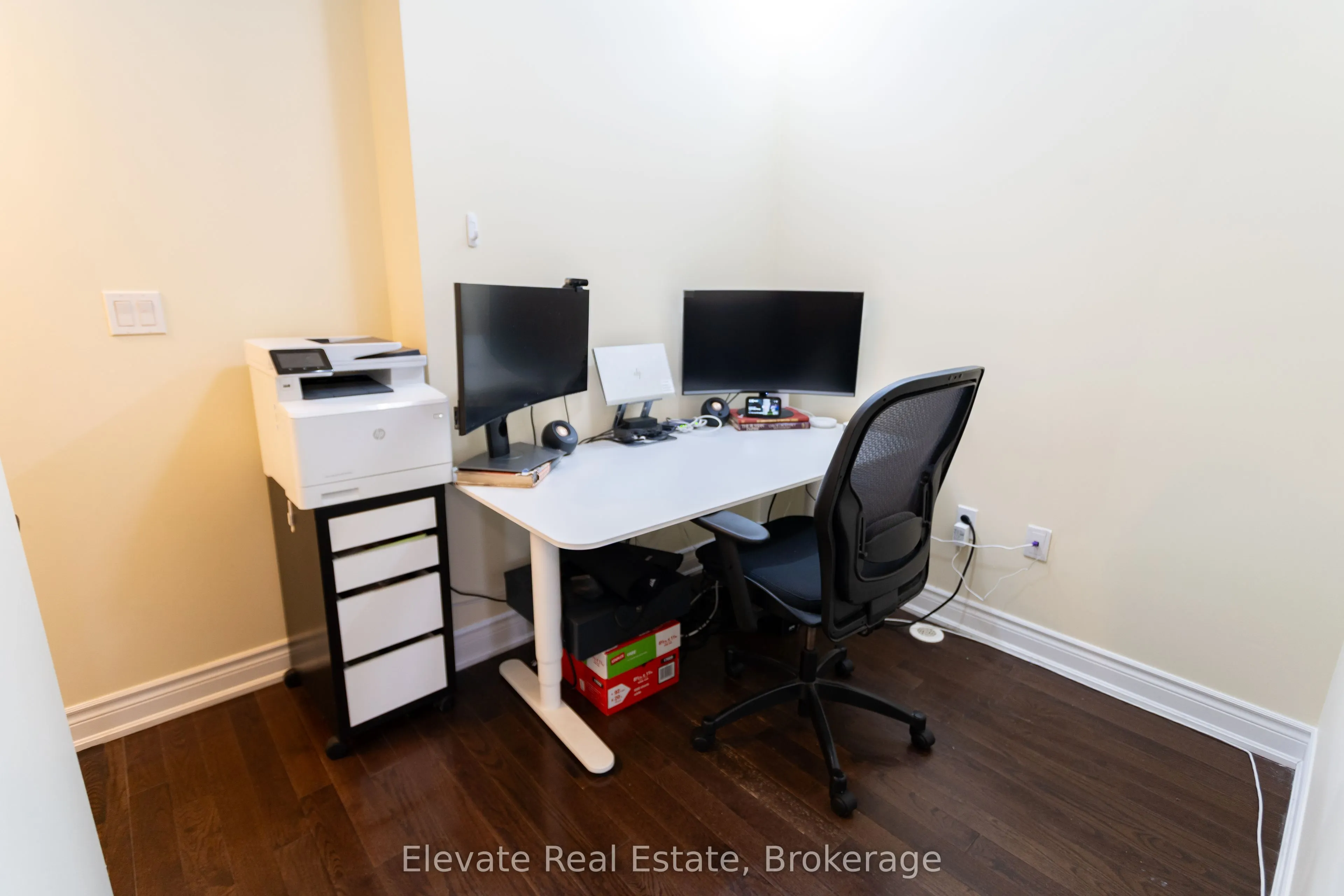 1 Hargrave Lane, #1