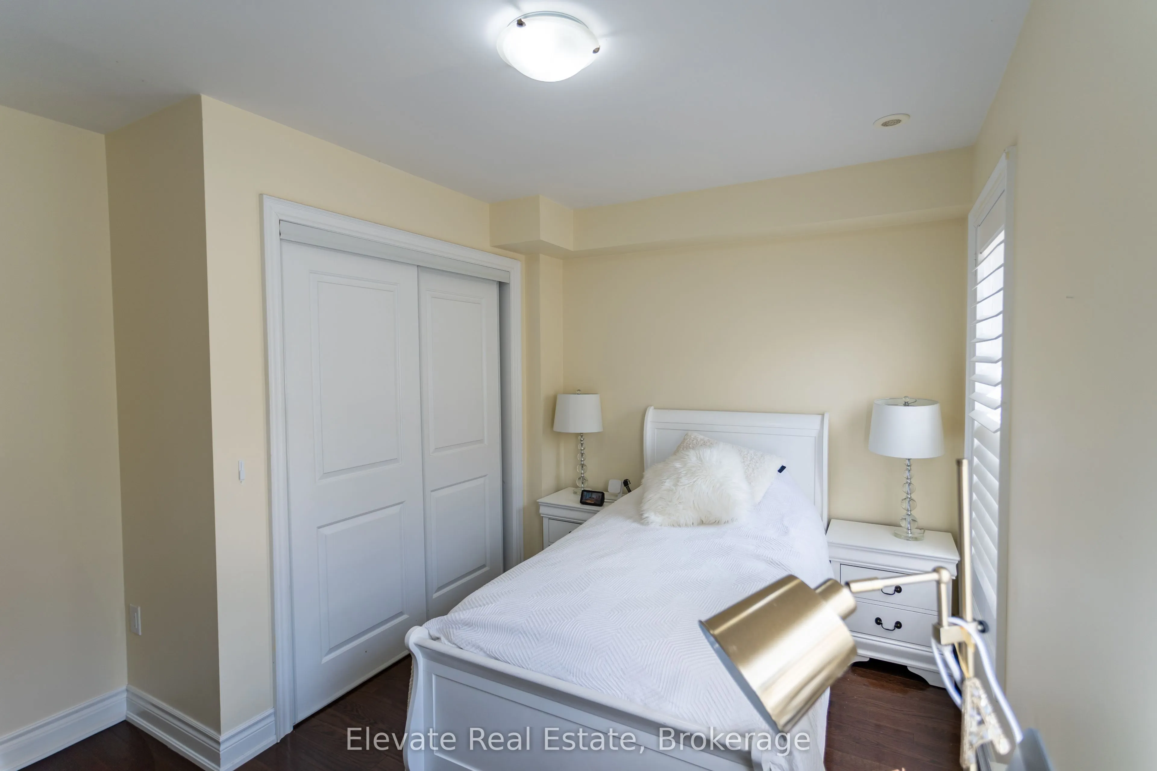 1 Hargrave Lane, #1