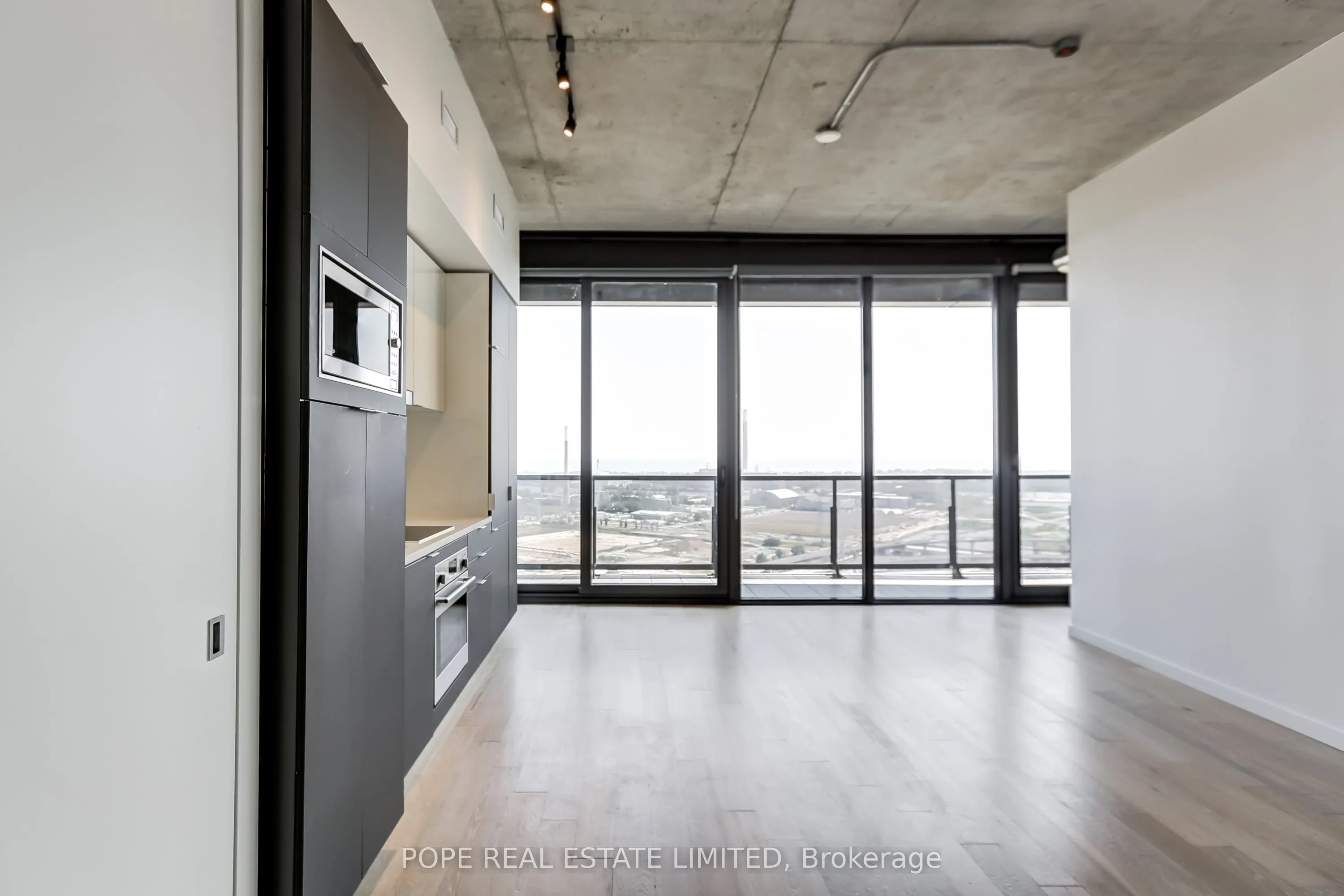 170 Bayview Avenue, #2809