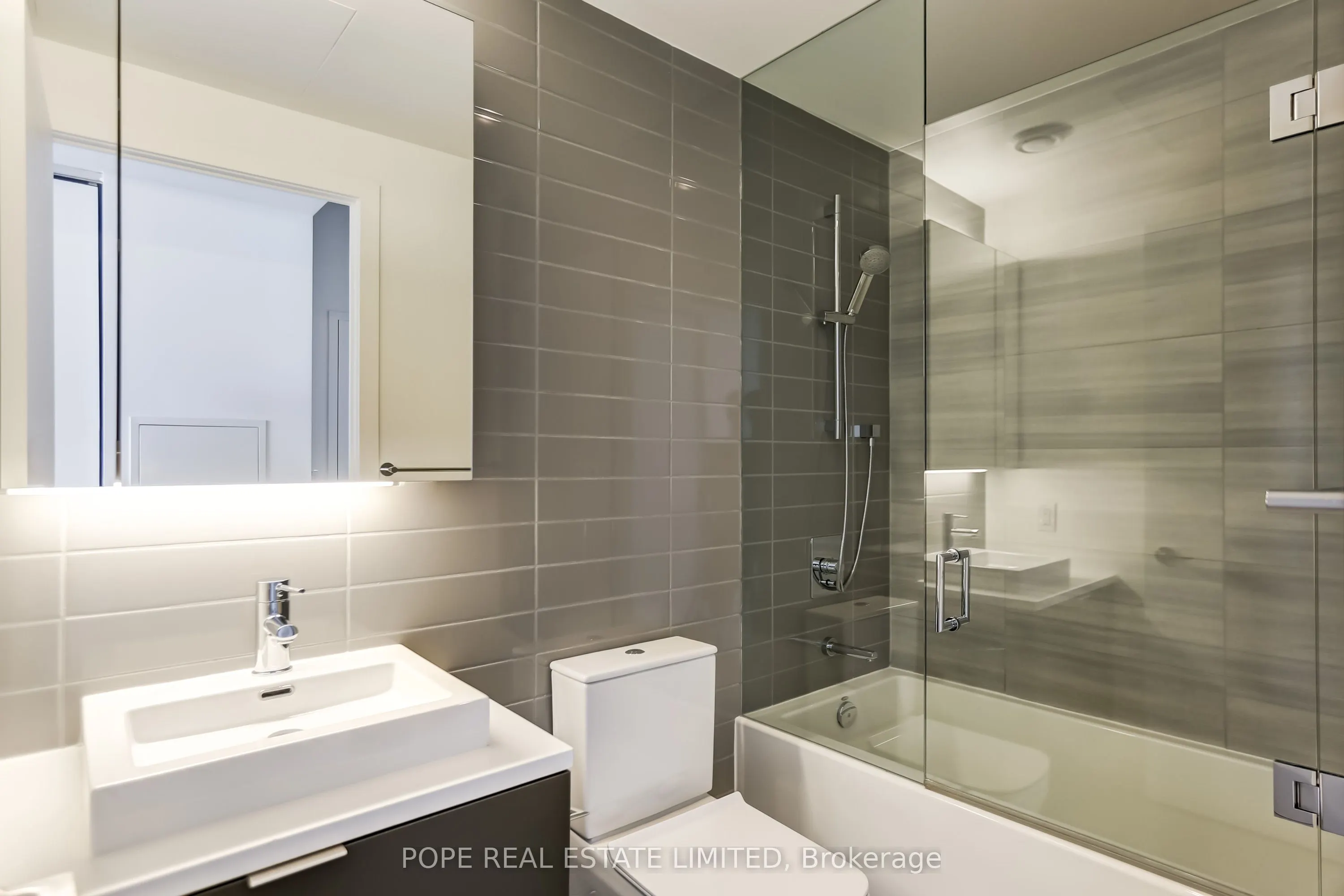 170 Bayview Avenue, #2809