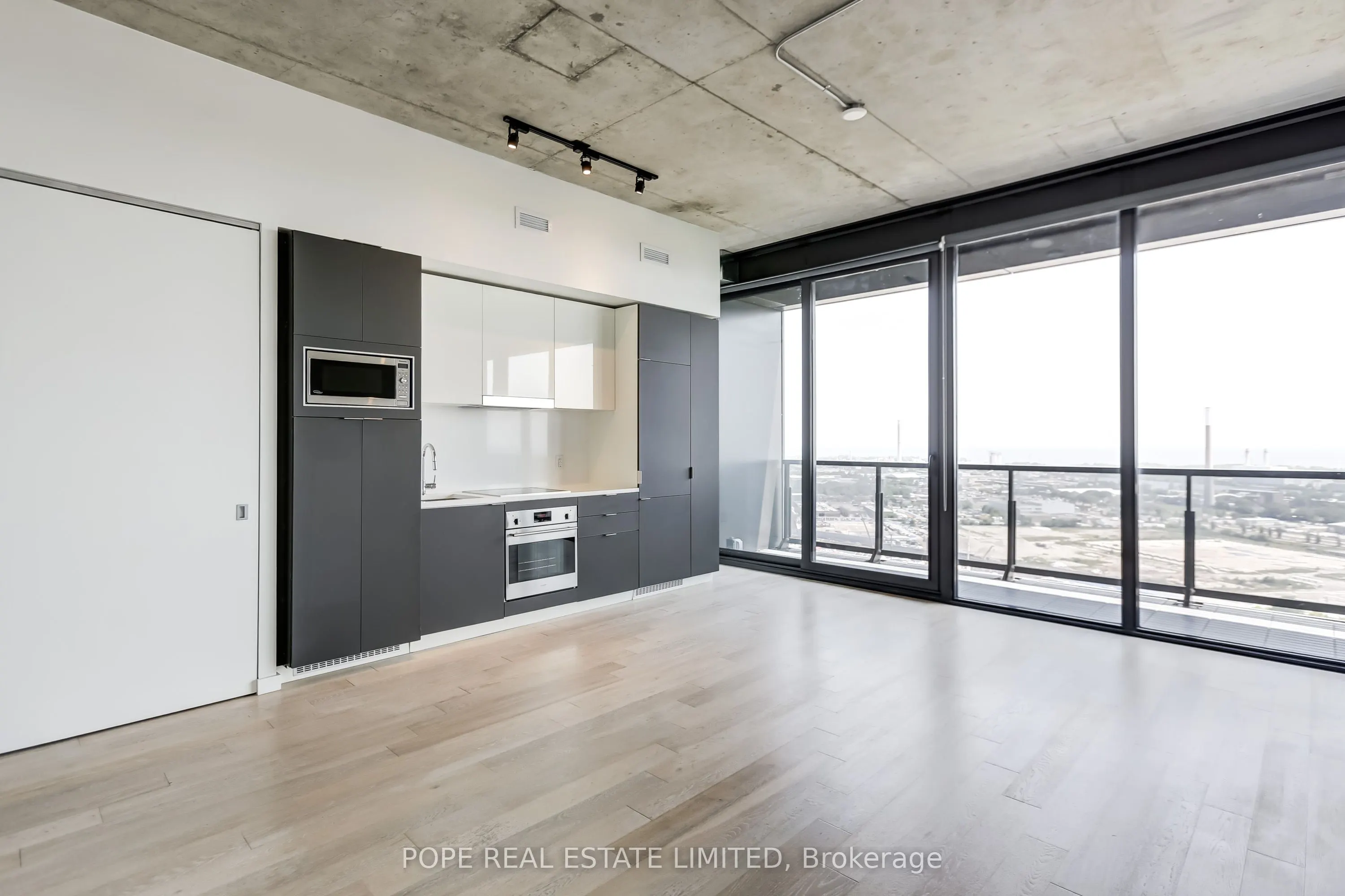 170 Bayview Avenue, #2809