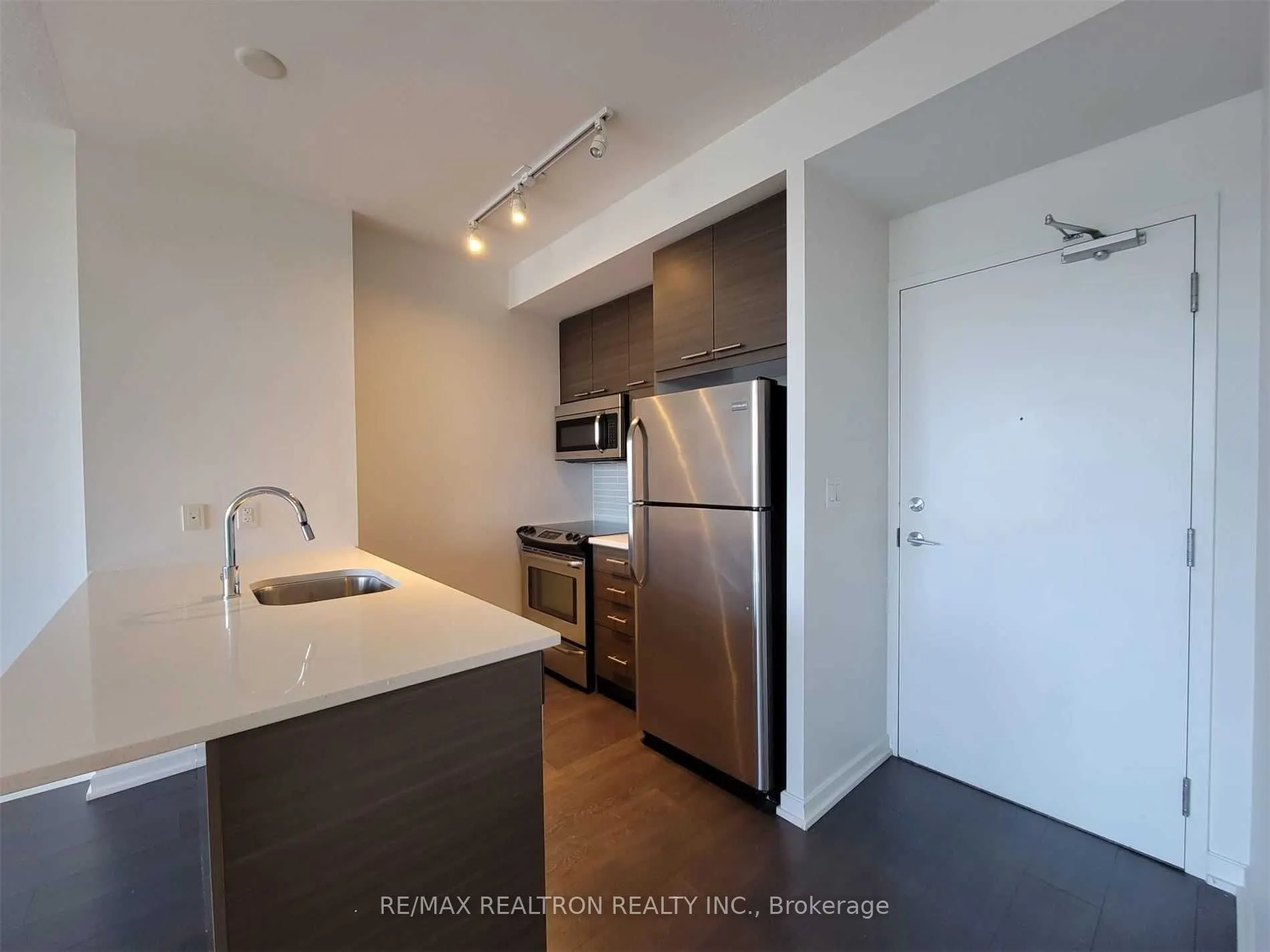 66 Forest Manor Road, #403