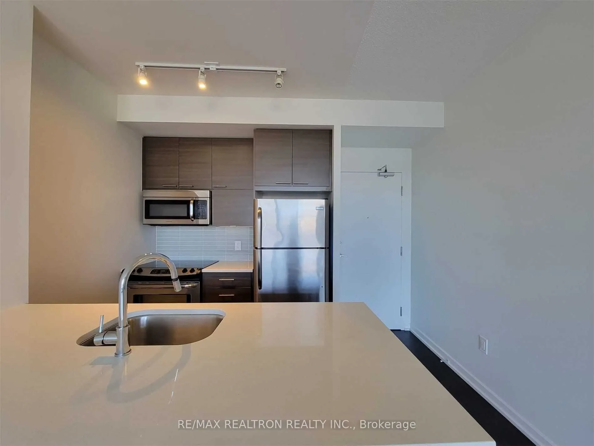 66 Forest Manor Road, #403