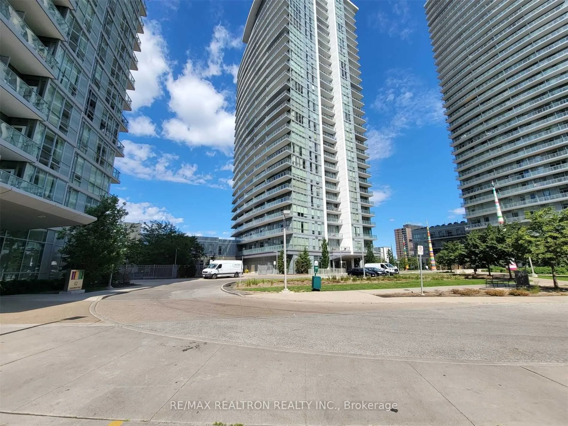 66 Forest Manor Road, #403