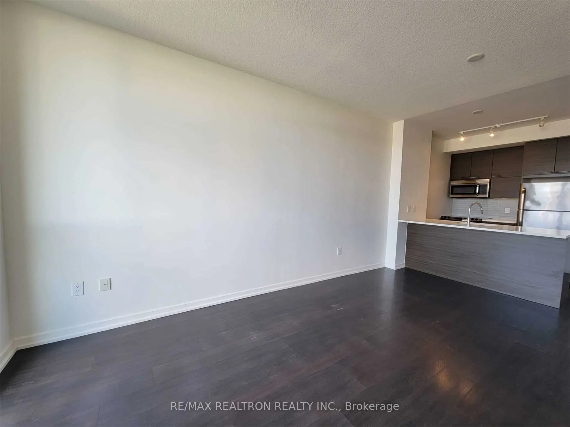 66 Forest Manor Road, #403