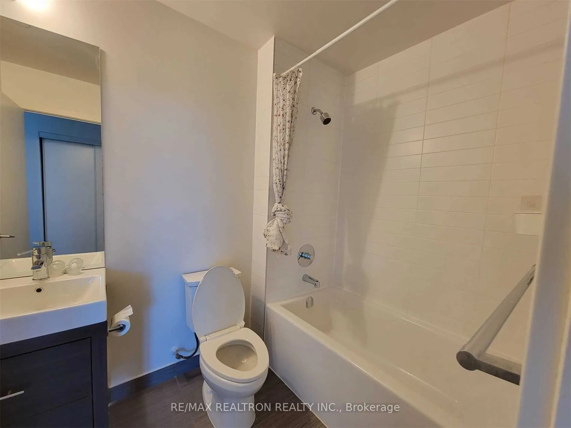 66 Forest Manor Road, #403
