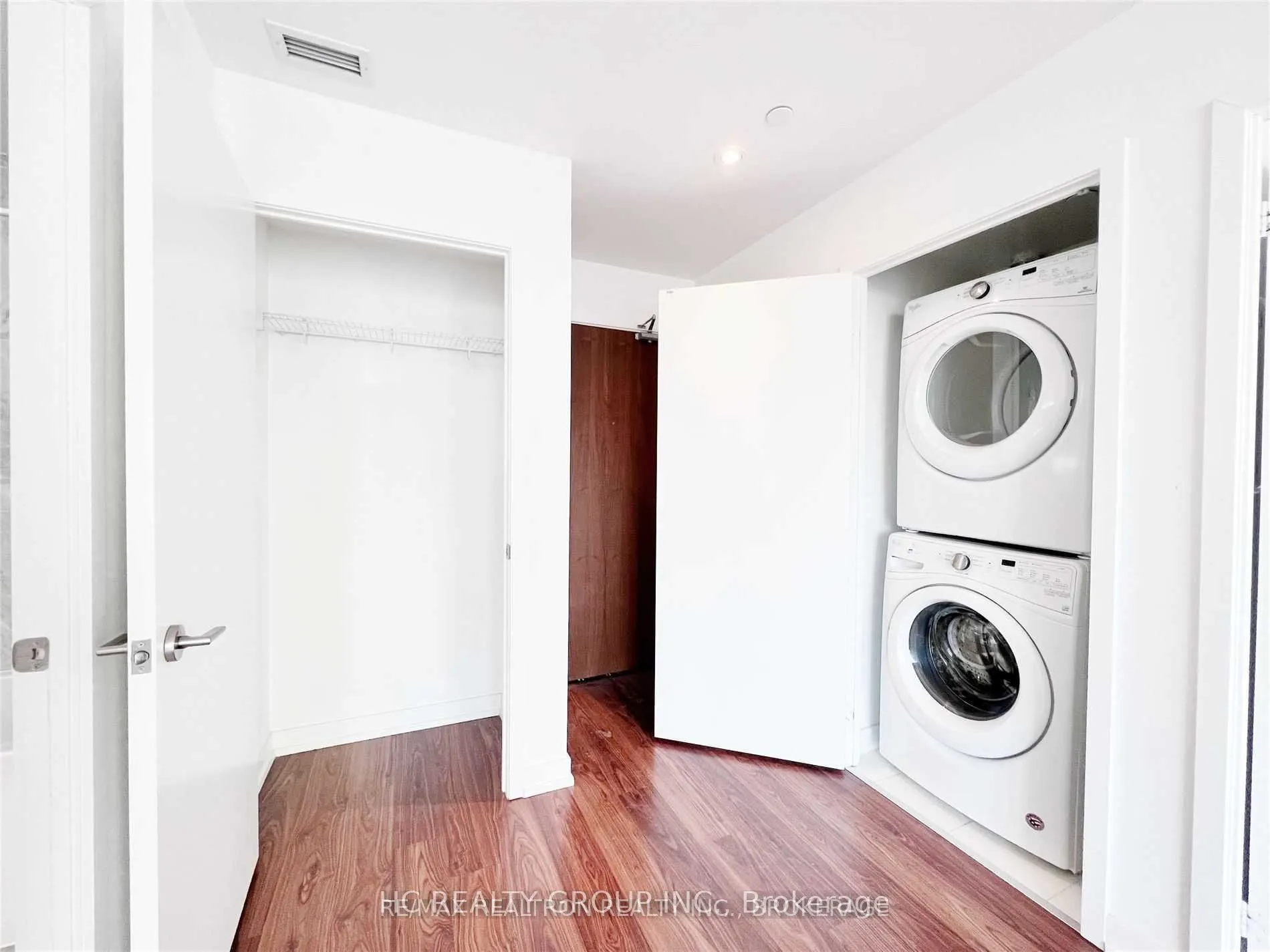 115 Mcmahon Drive, #3507