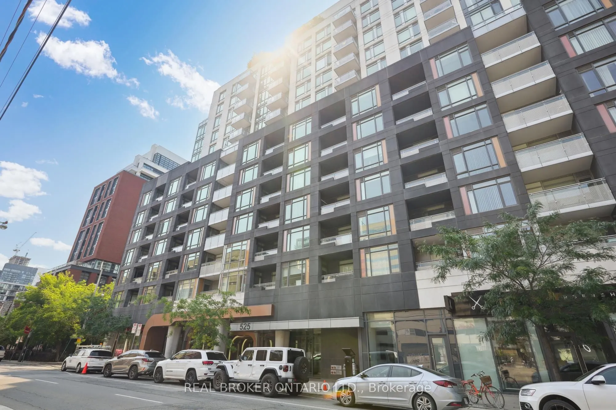 525 Adelaide Street W, #215