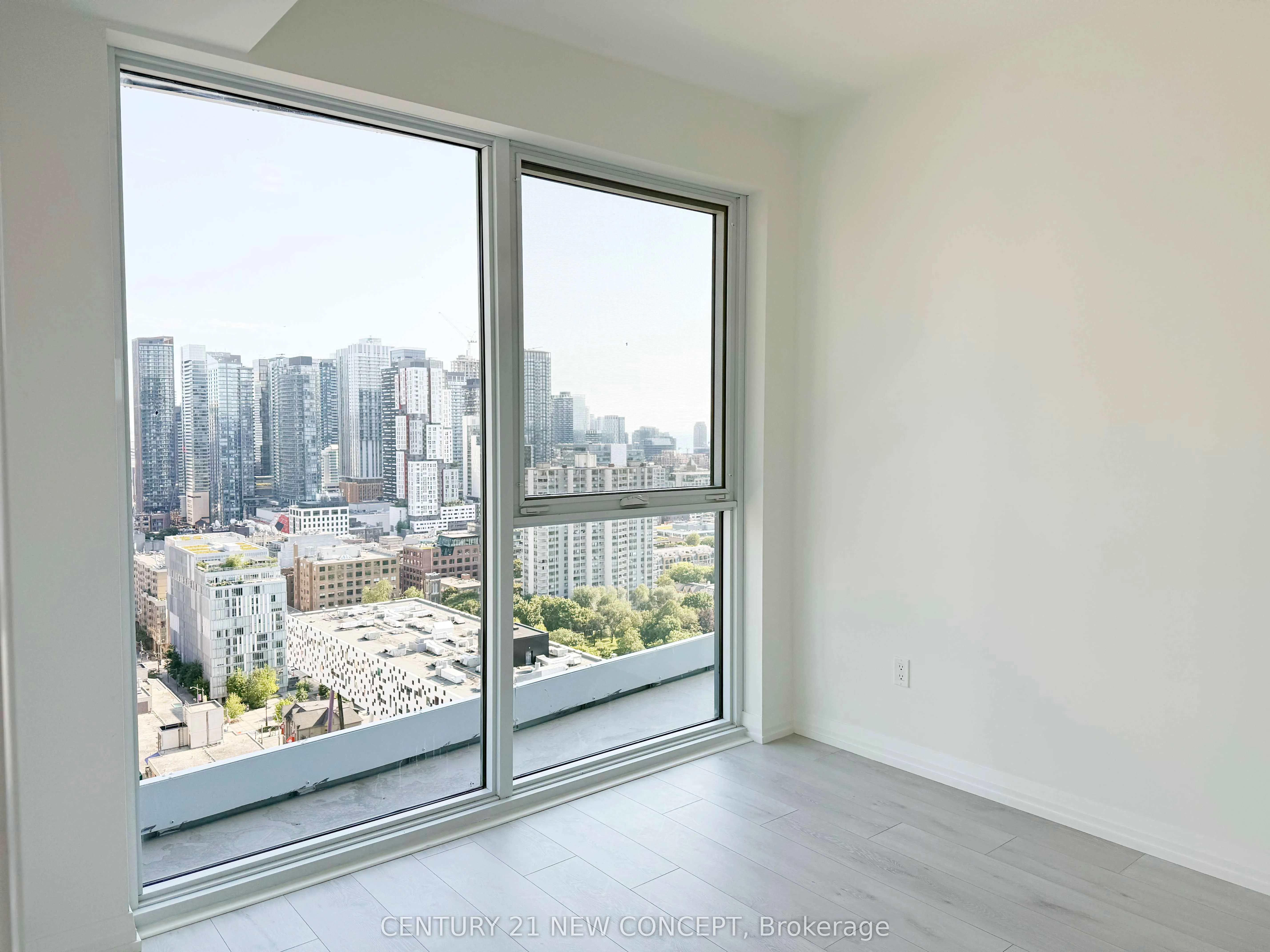 280 Dundas Street W, #2508