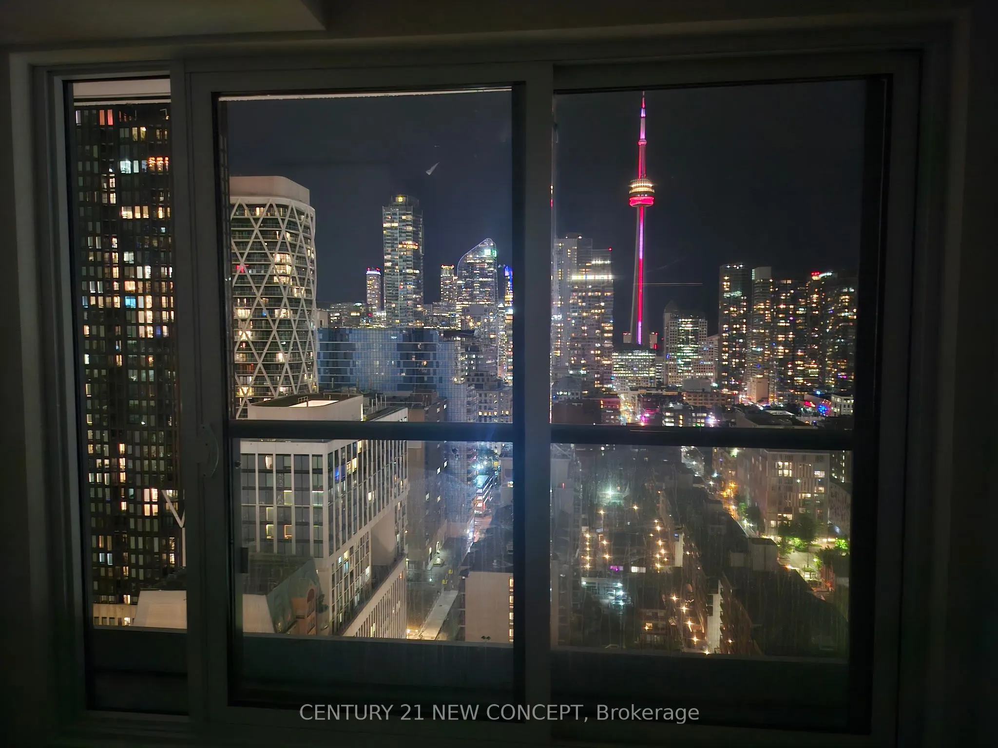 280 Dundas Street W, #2508