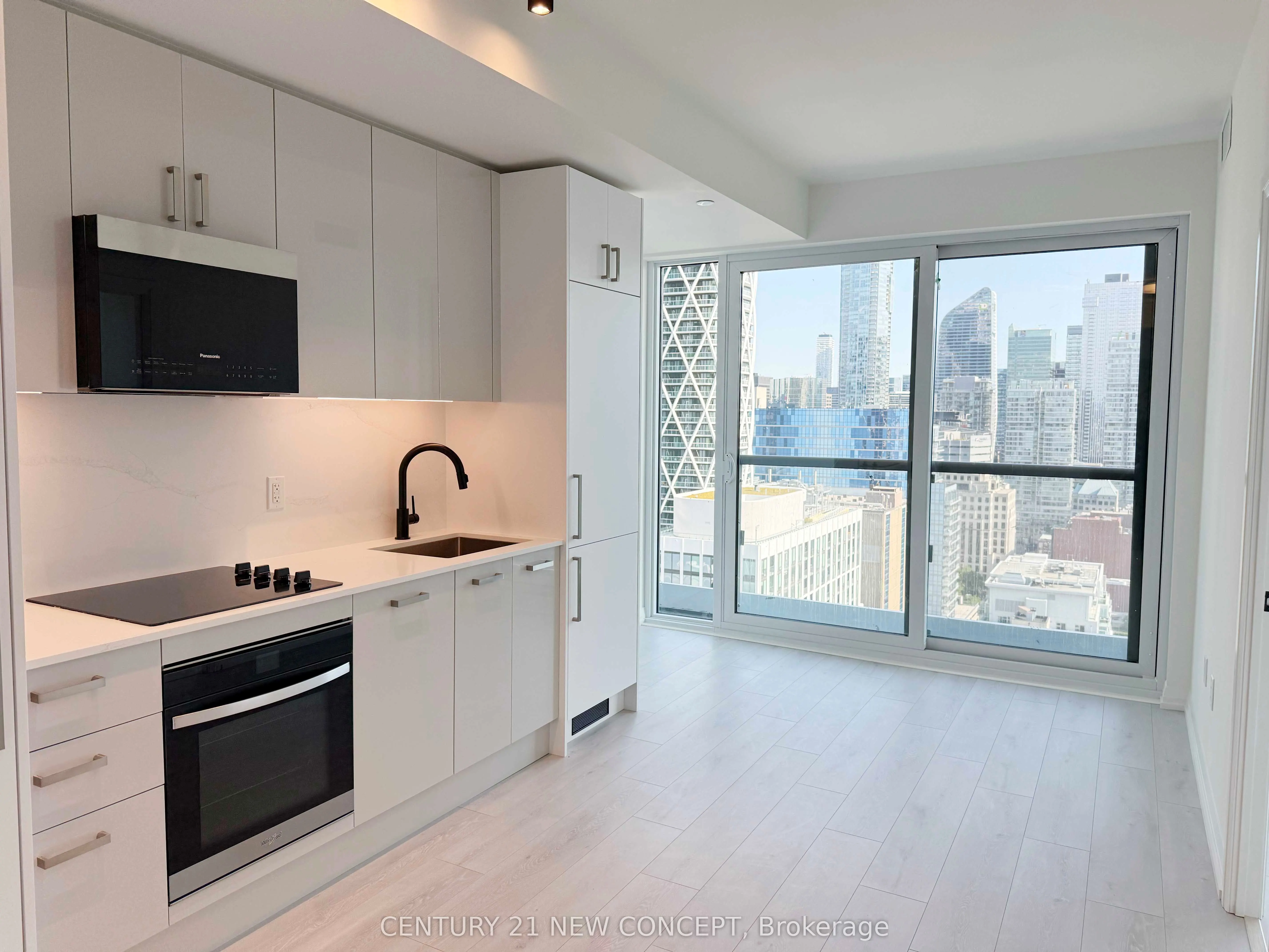 280 Dundas Street W, #2508