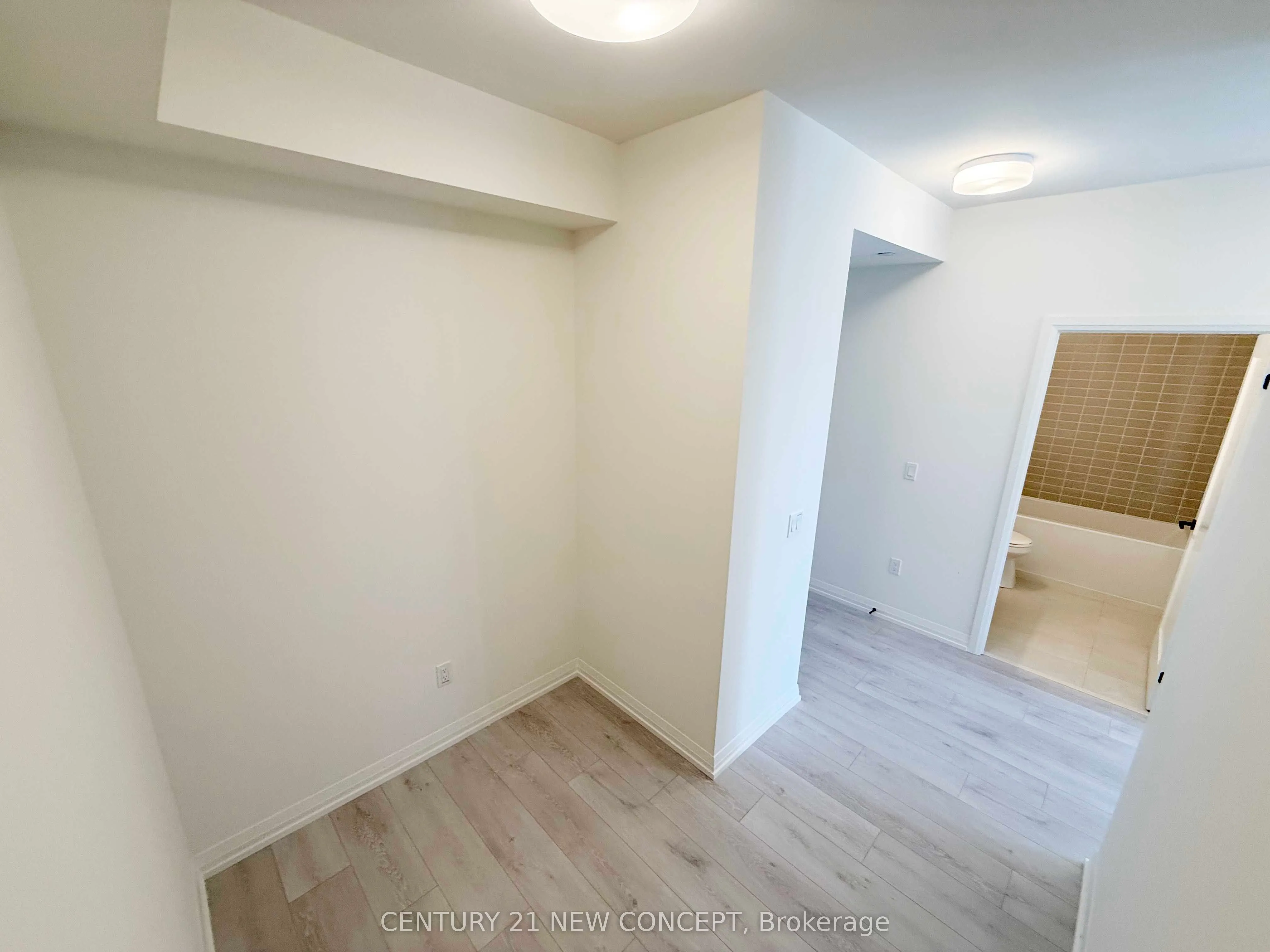 280 Dundas Street W, #2508