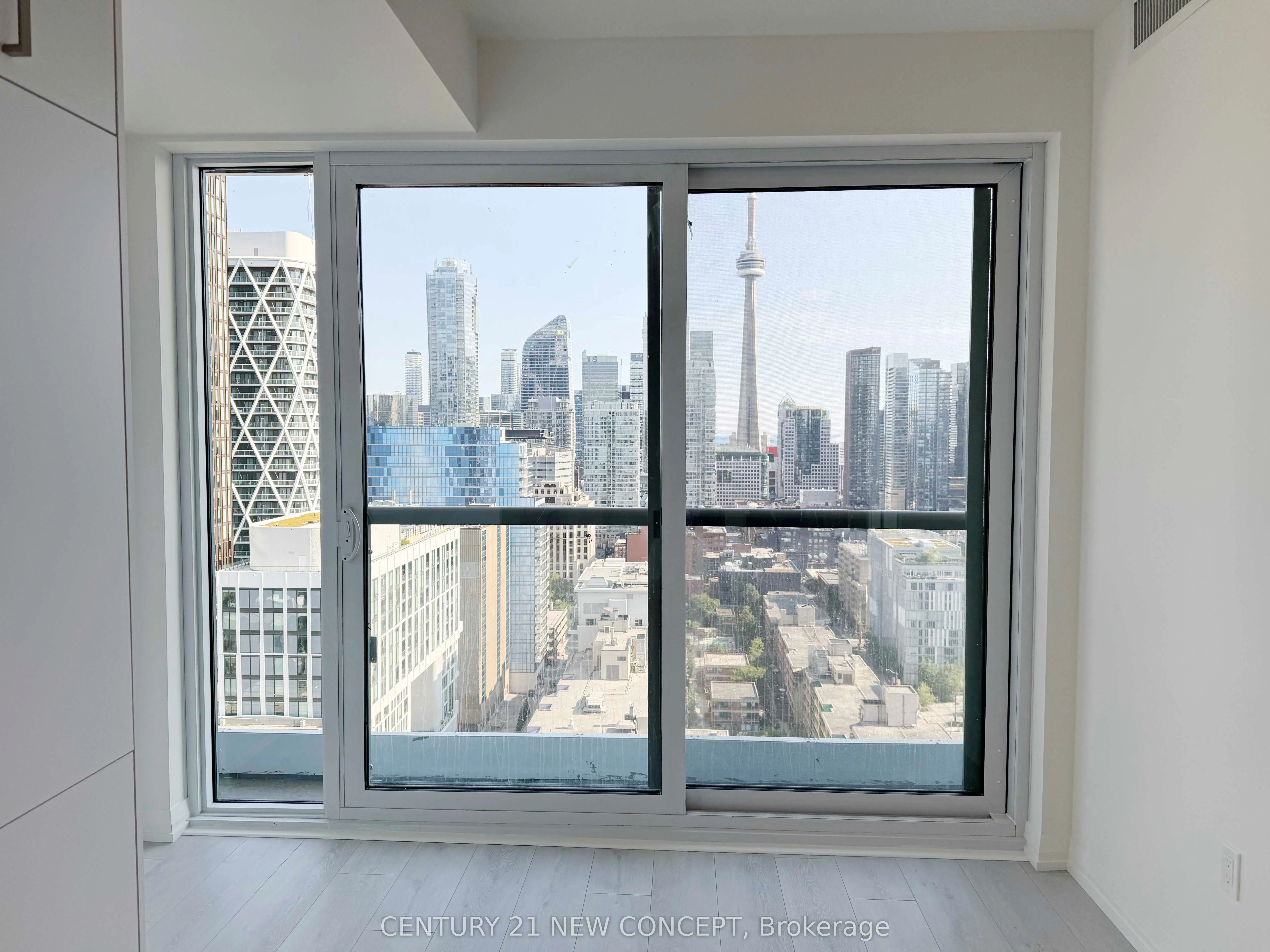 280 Dundas Street W, #2508