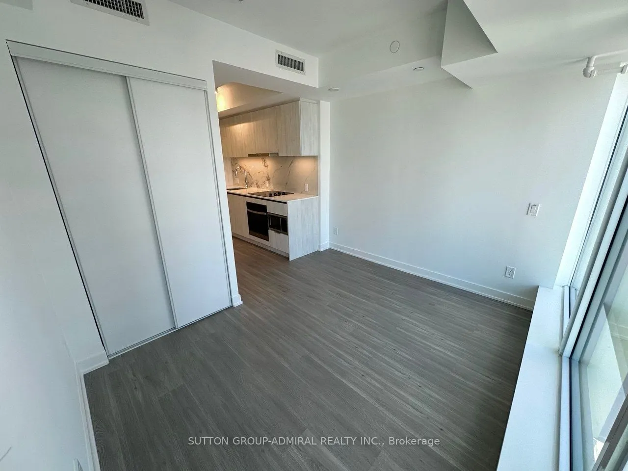 8 Wellesley Street W, #3008