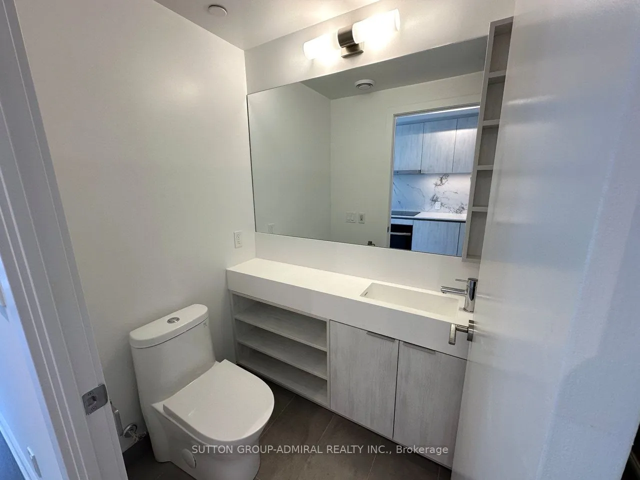 8 Wellesley Street W, #3008