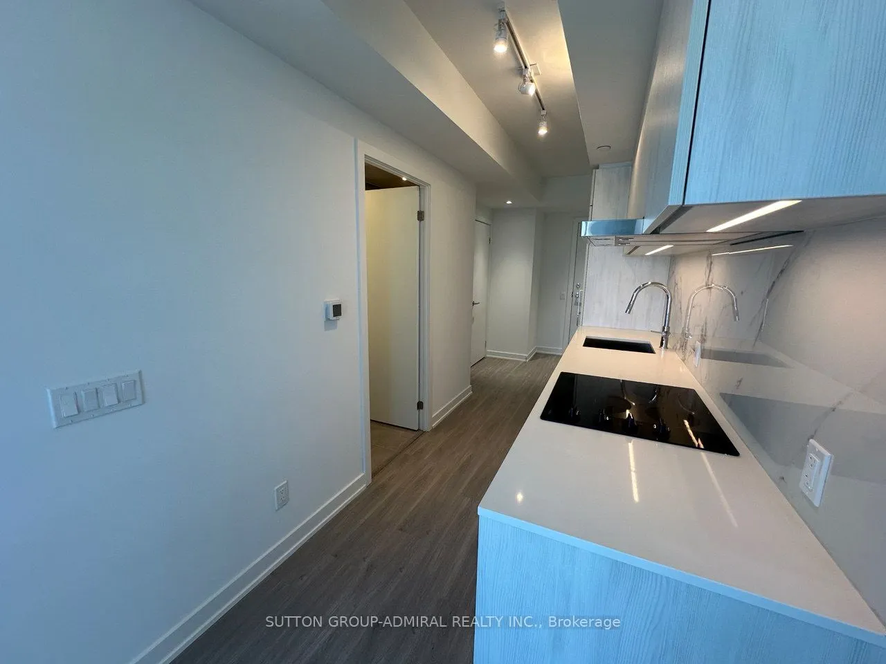 8 Wellesley Street W, #3008