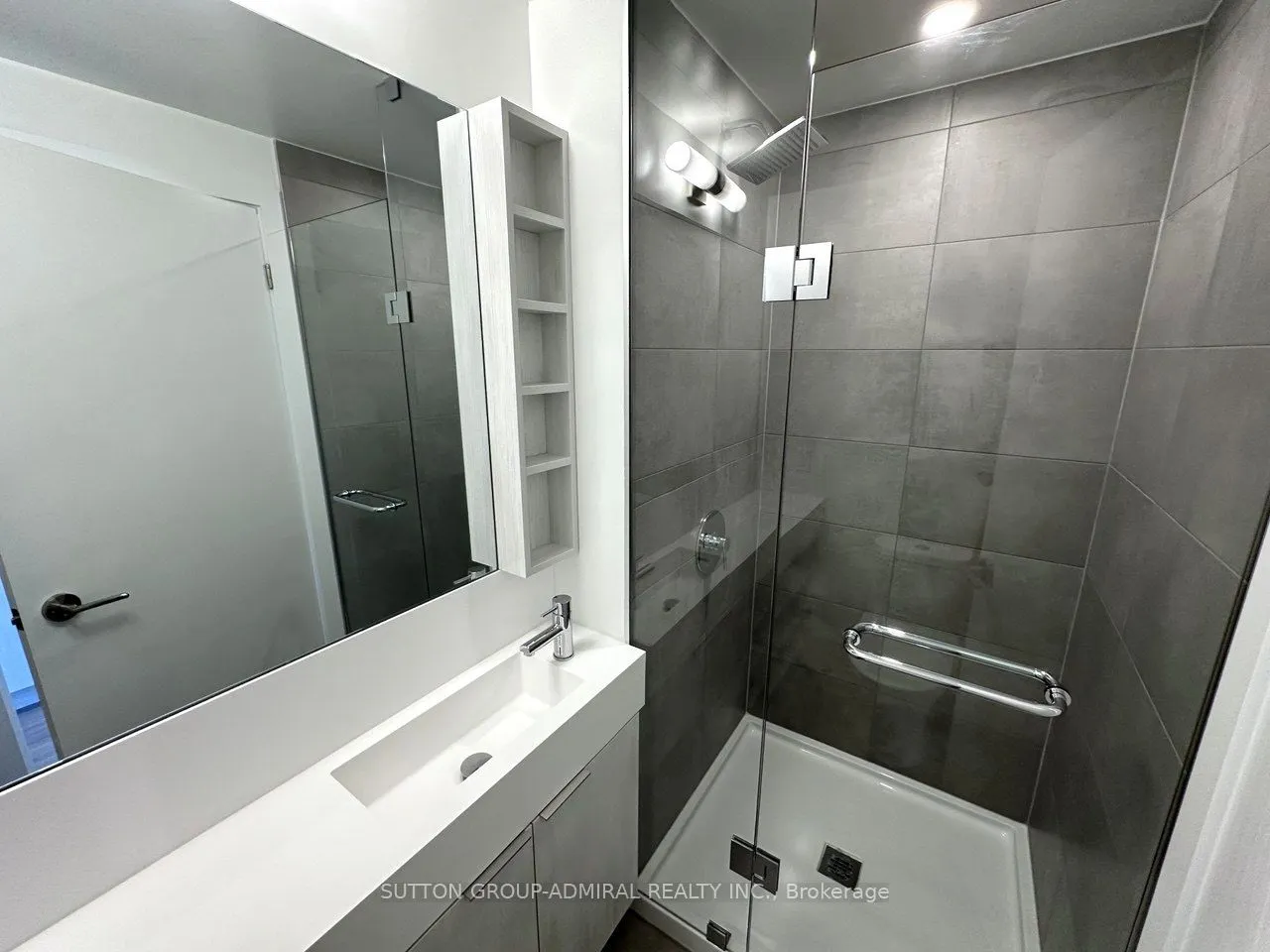 8 Wellesley Street W, #3008