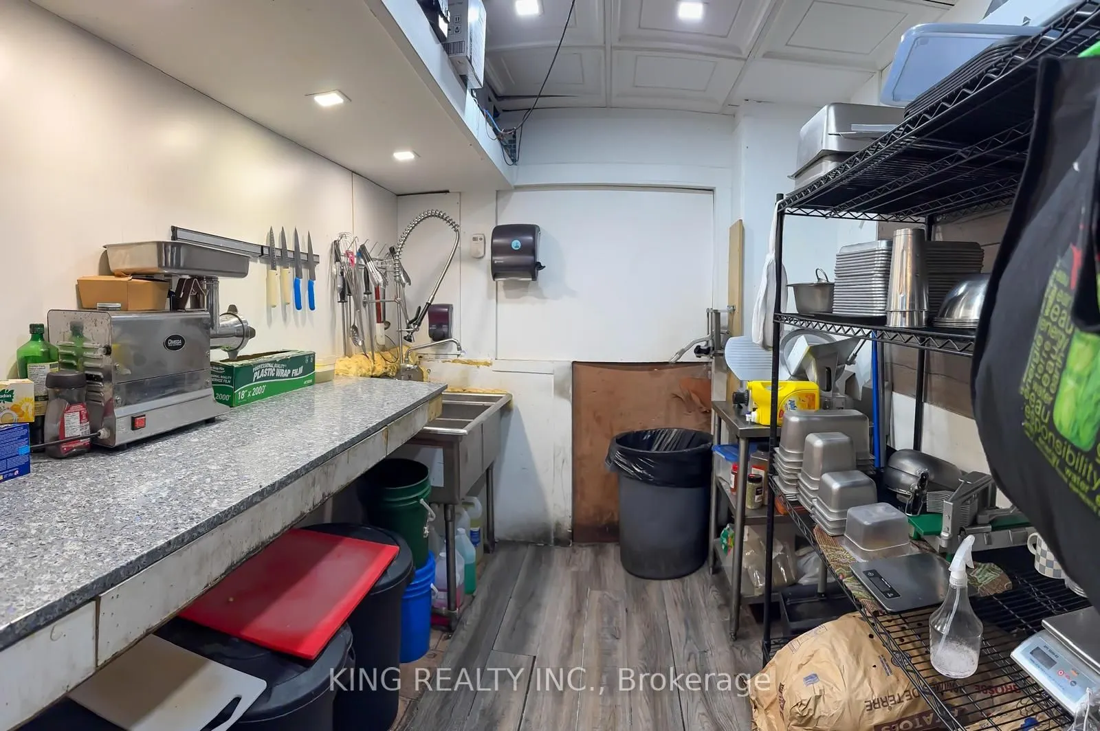 348 Queen Street E