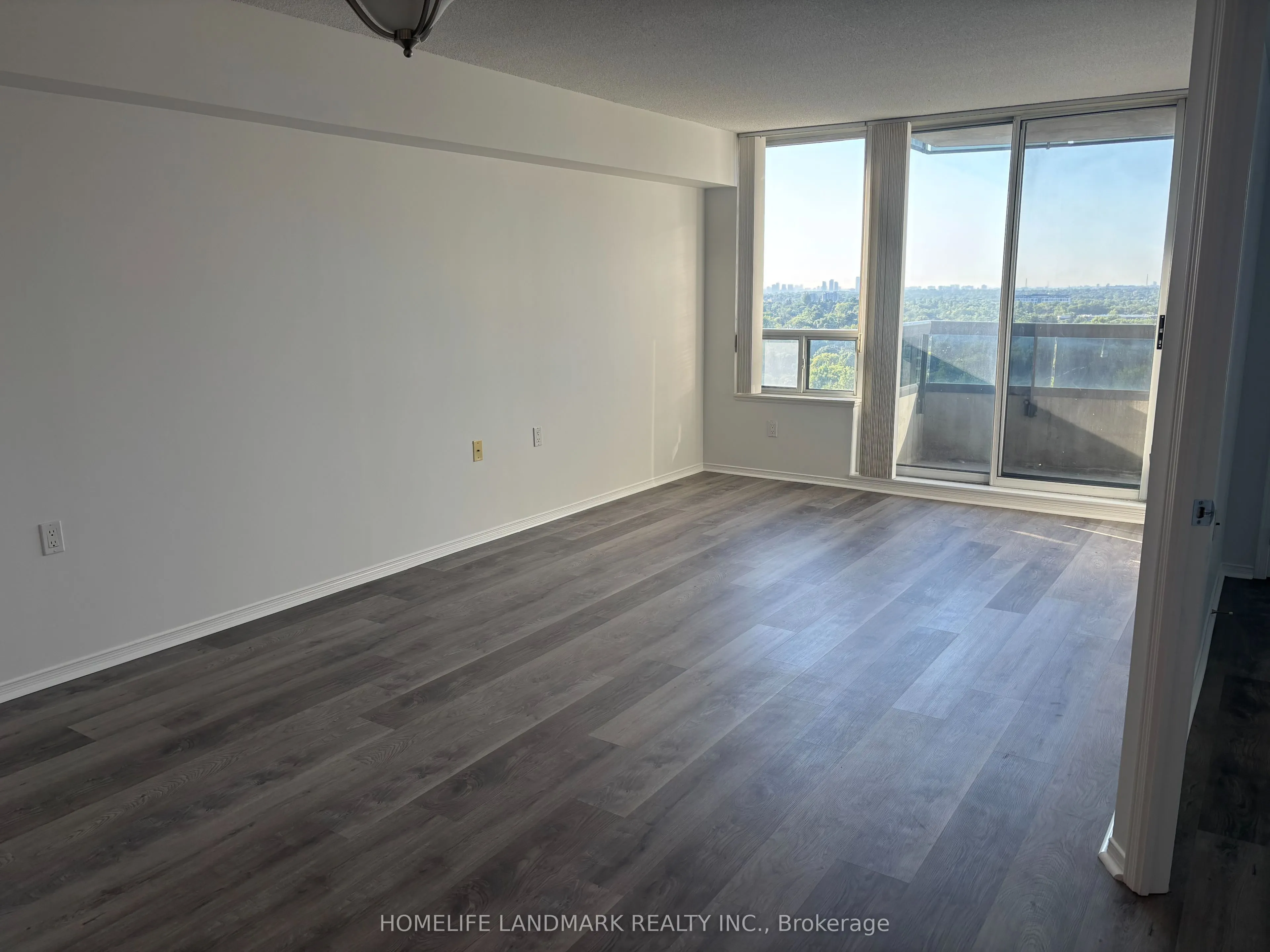 35 Finch Avenue E, #1810