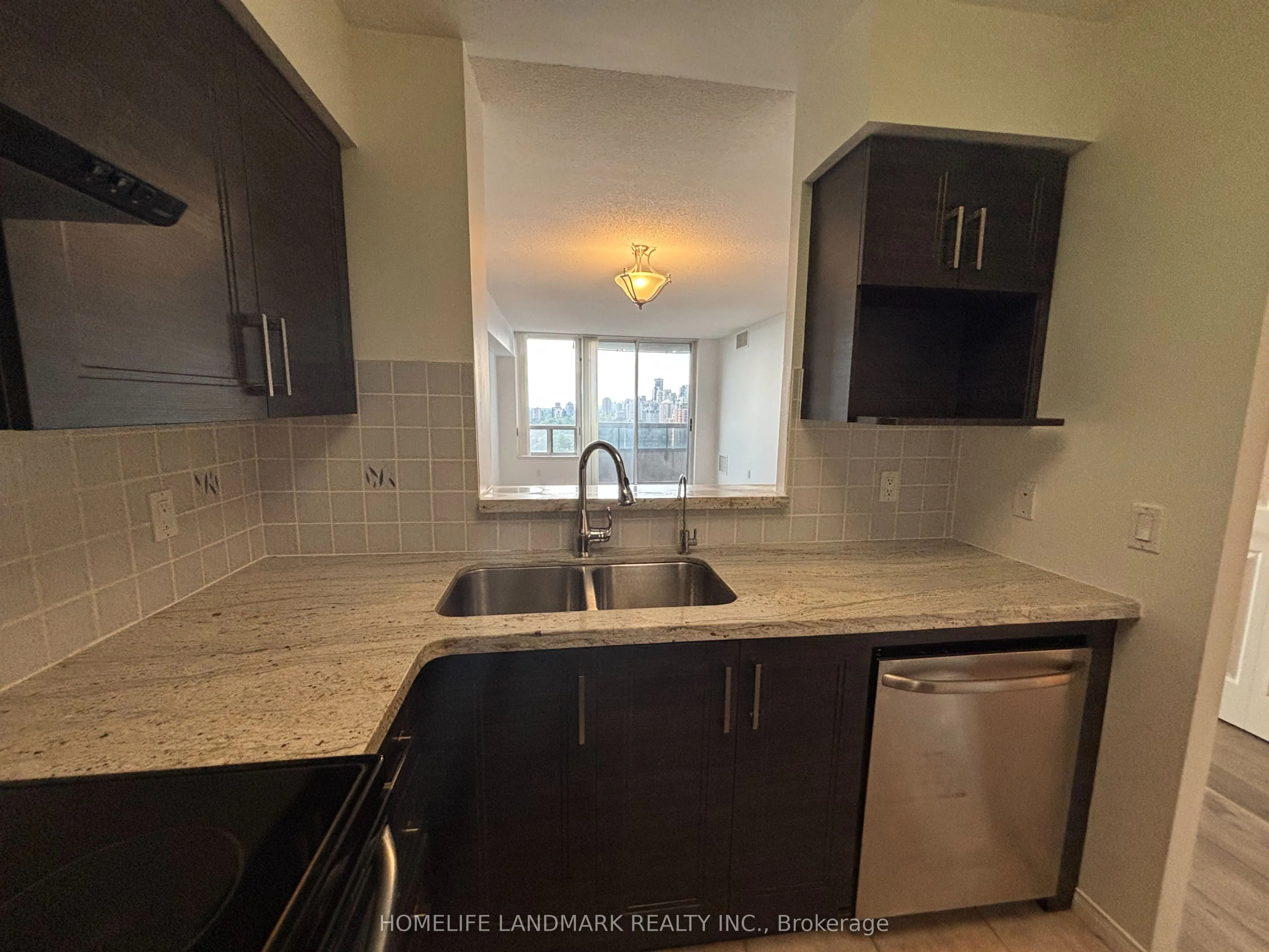 35 Finch Avenue E, #1810