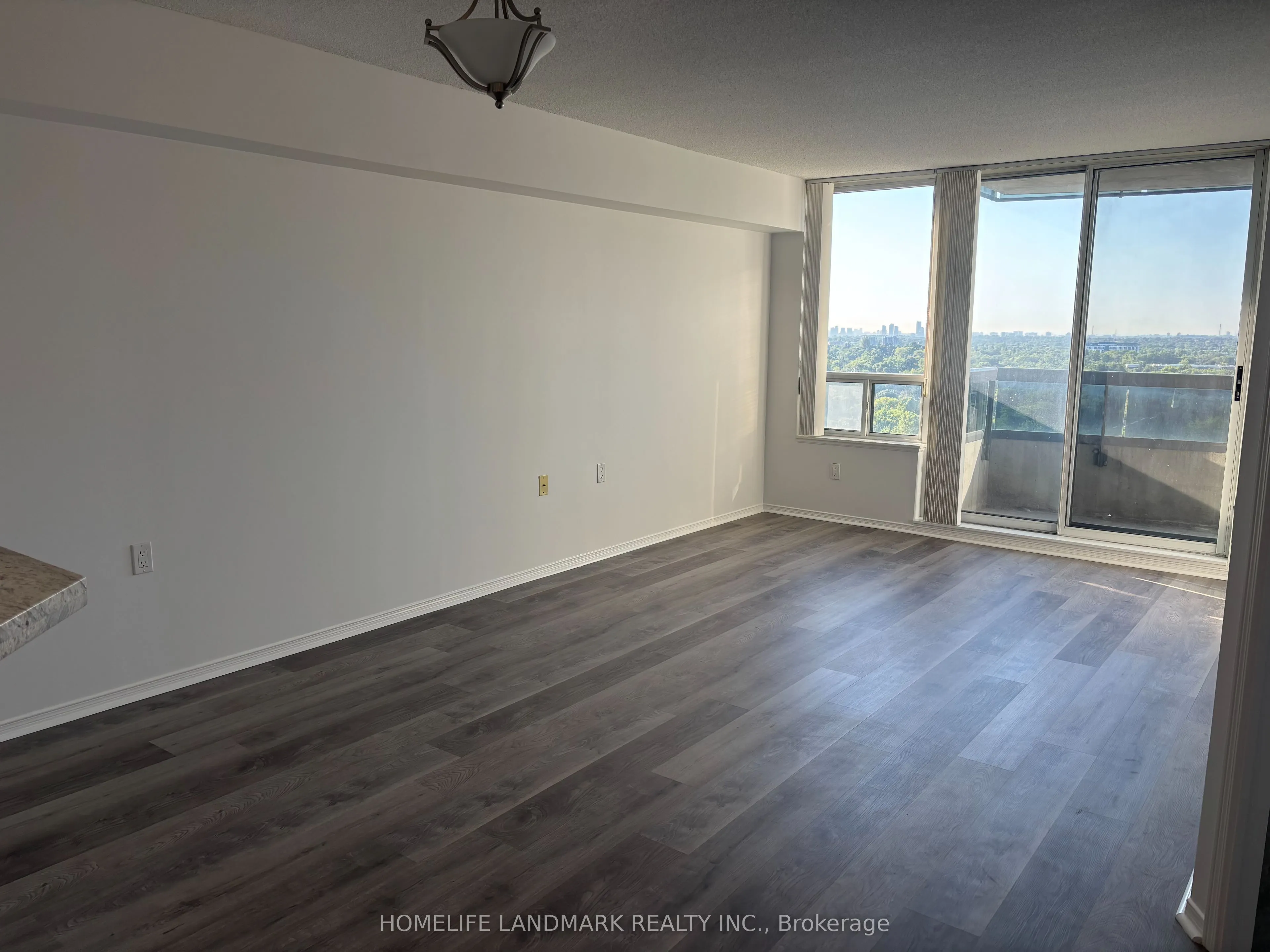 35 Finch Avenue E, #1810
