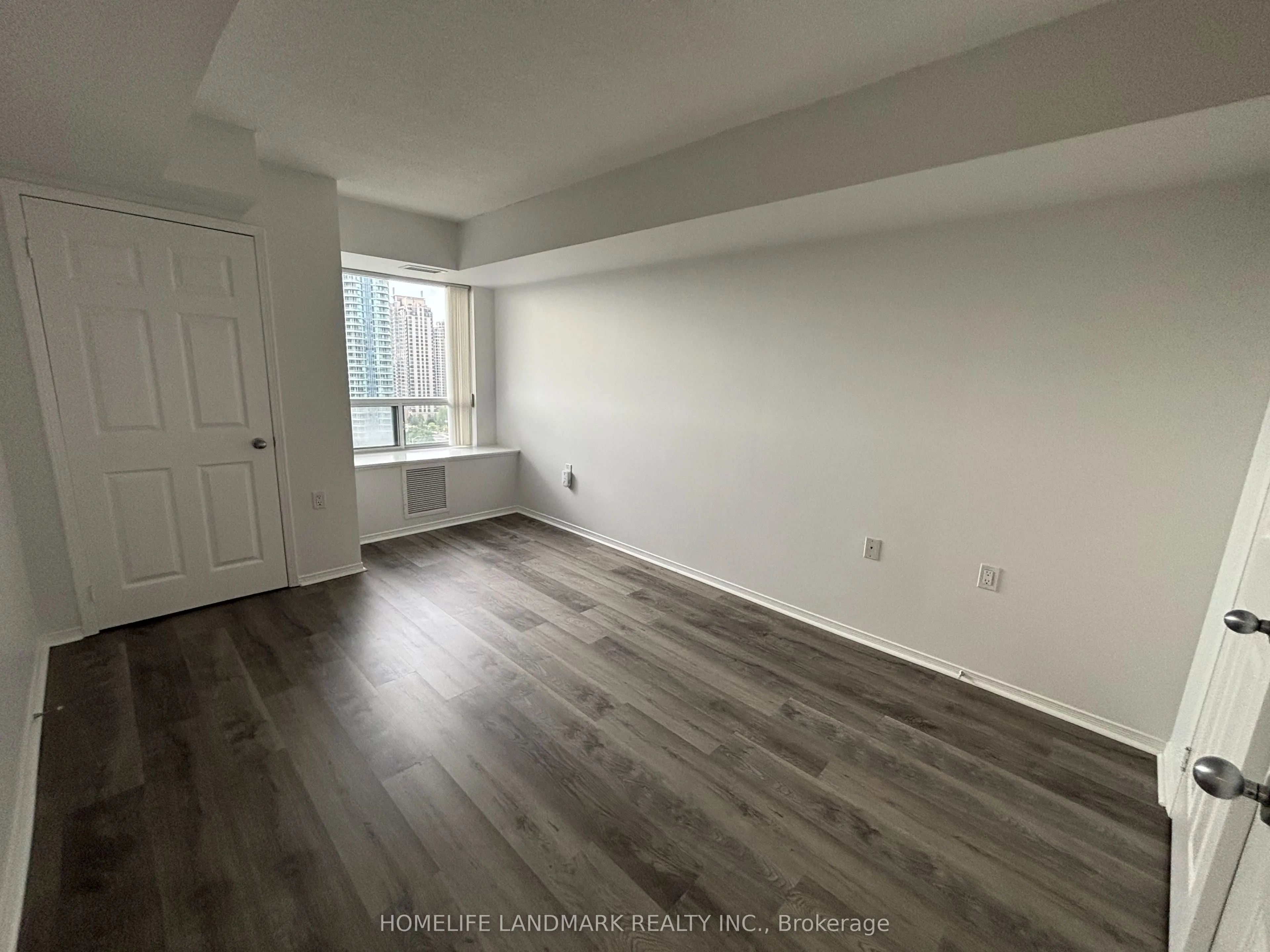 35 Finch Avenue E, #1810