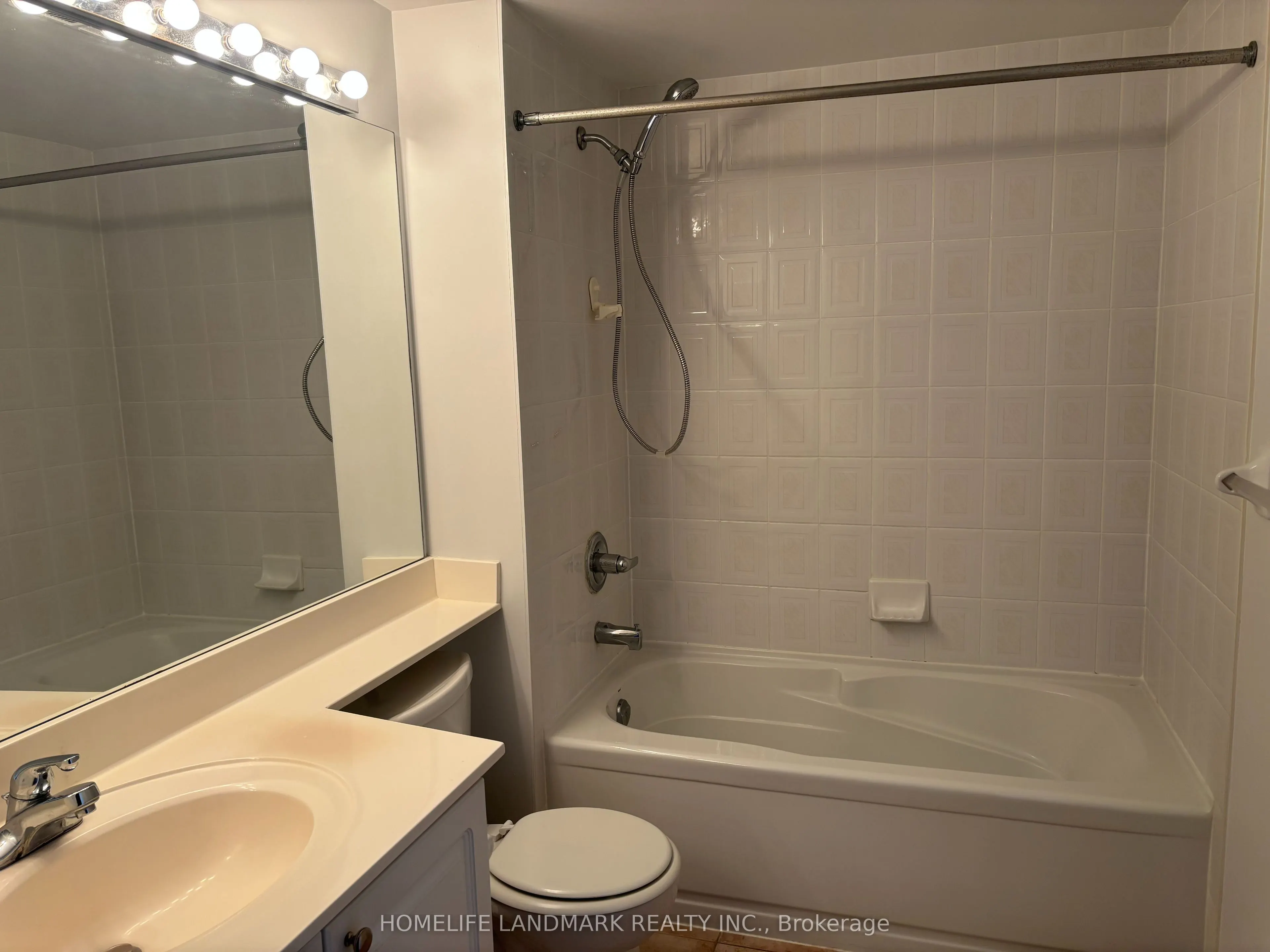 35 Finch Avenue E, #1810