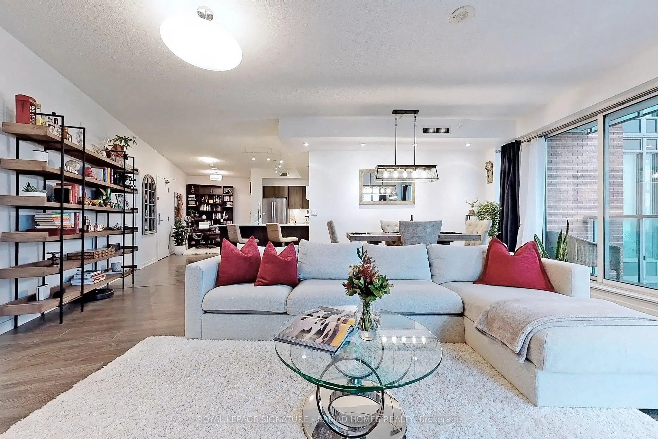 150 East Liberty Street, #2813