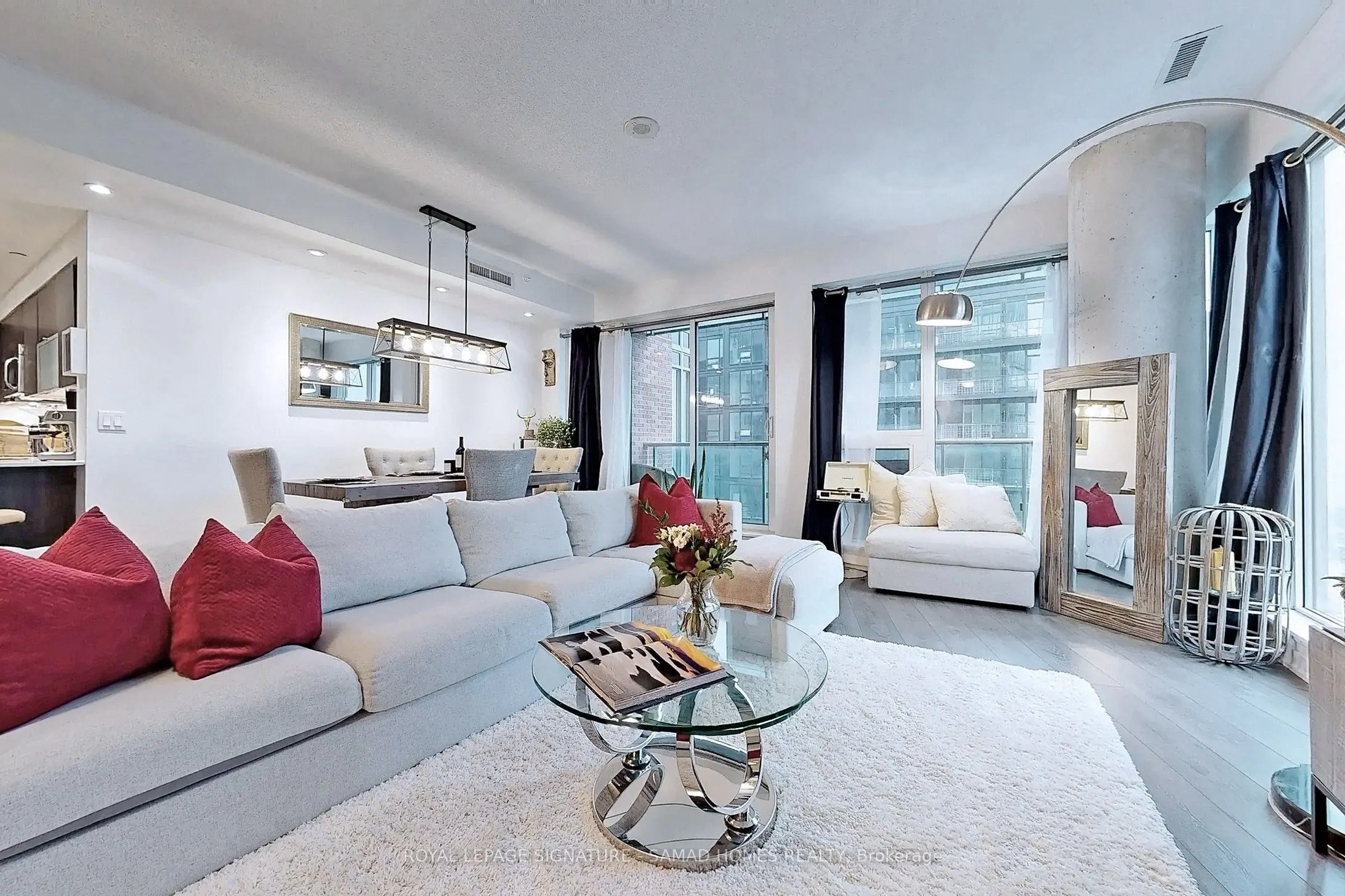 150 East Liberty Street, #2813
