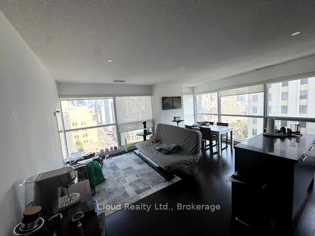 386 Yonge Street, #1202