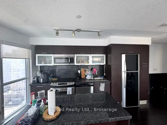 386 Yonge Street, #1202