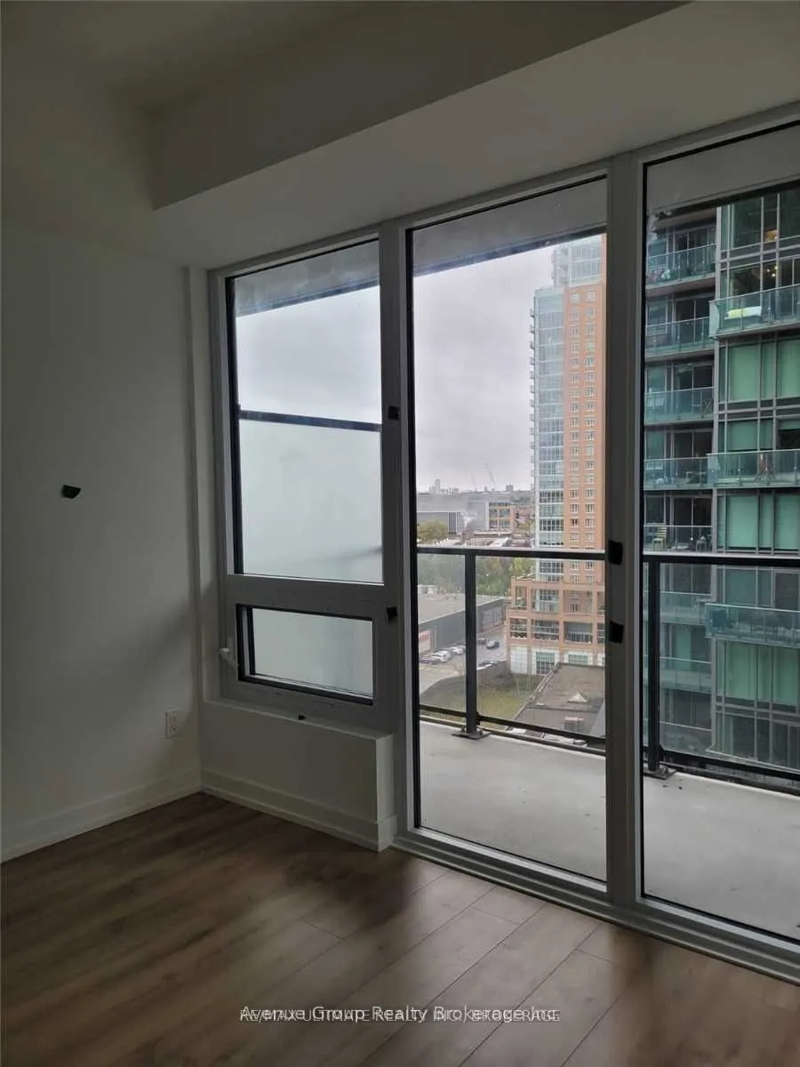 135 East Liberty Street, #909