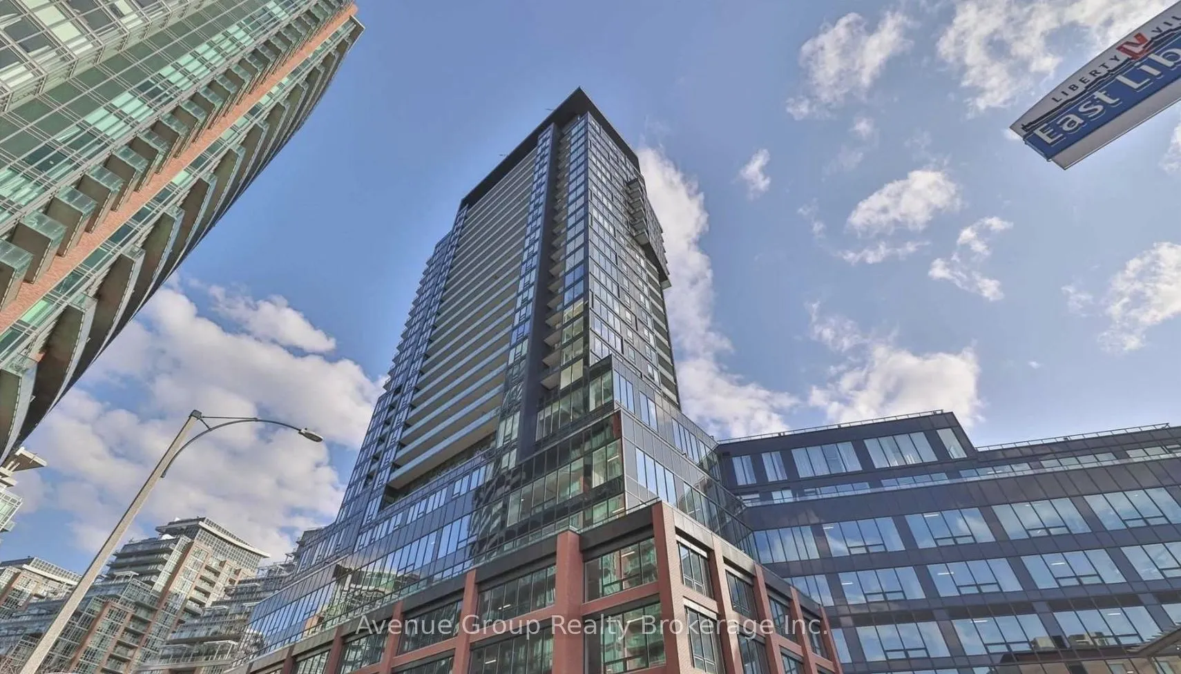 135 East Liberty Street, #909
