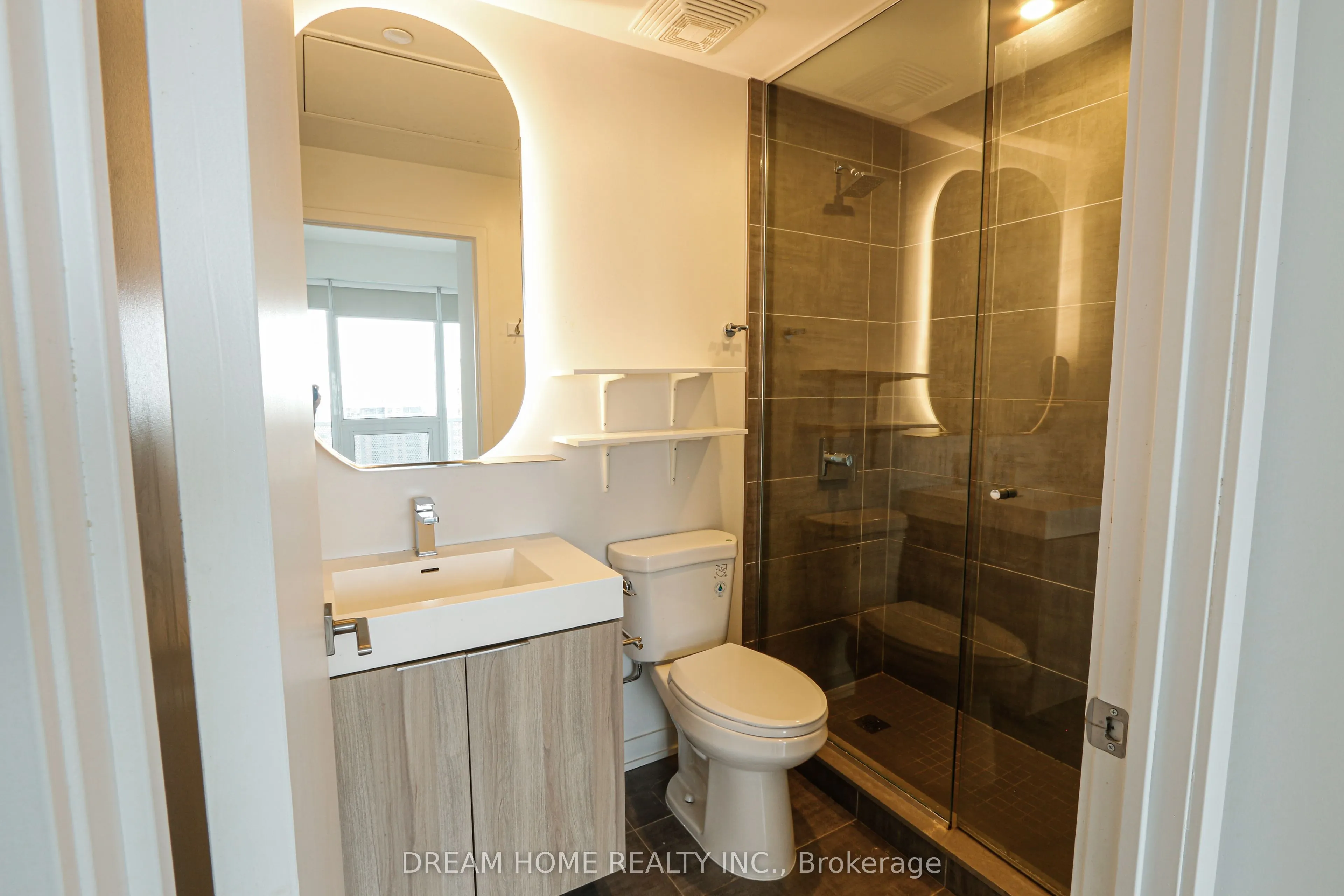 15 Holmes Avenue, #1503
